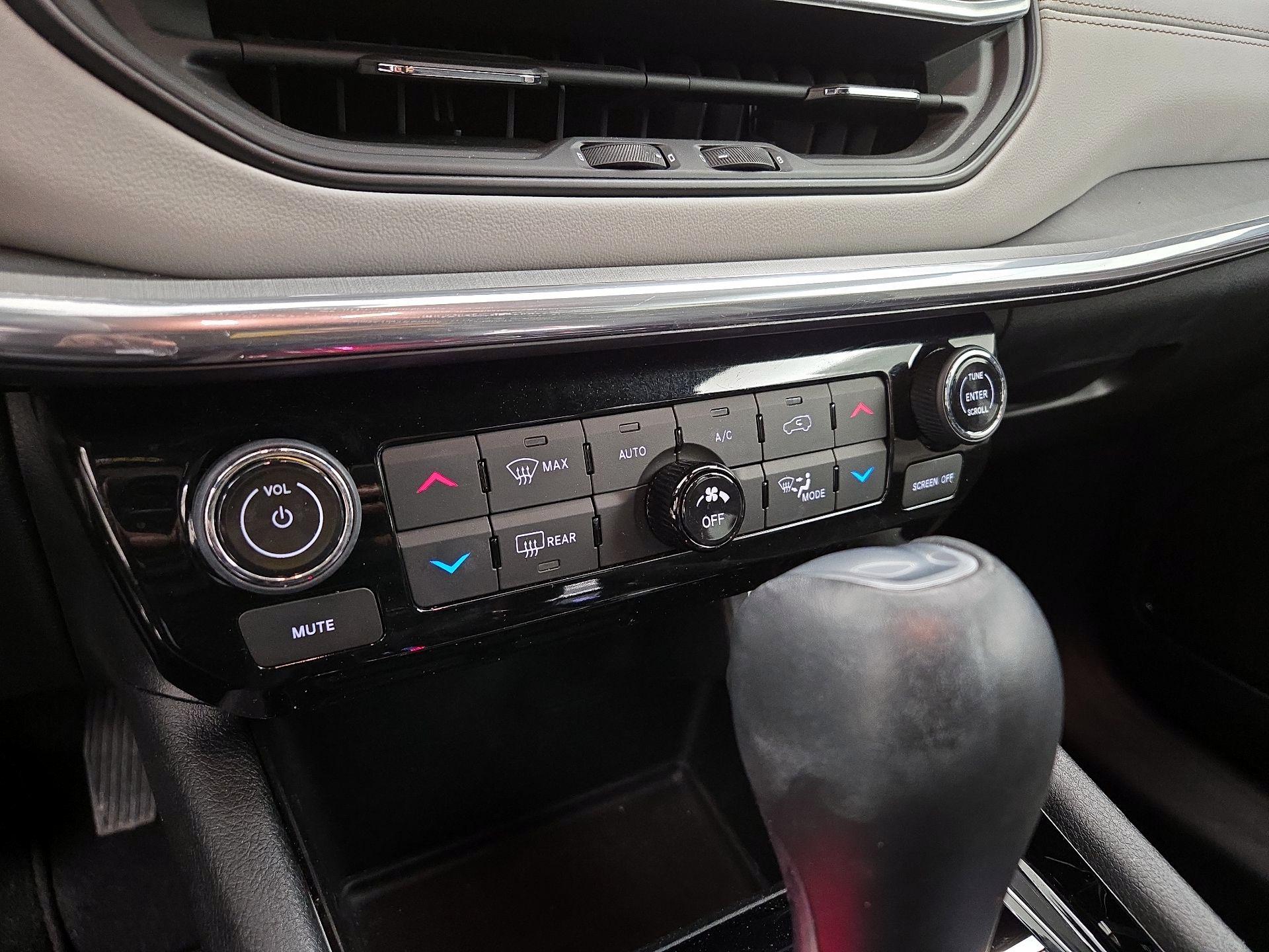 Thumbnail: 2023 Jeep Compass - 16