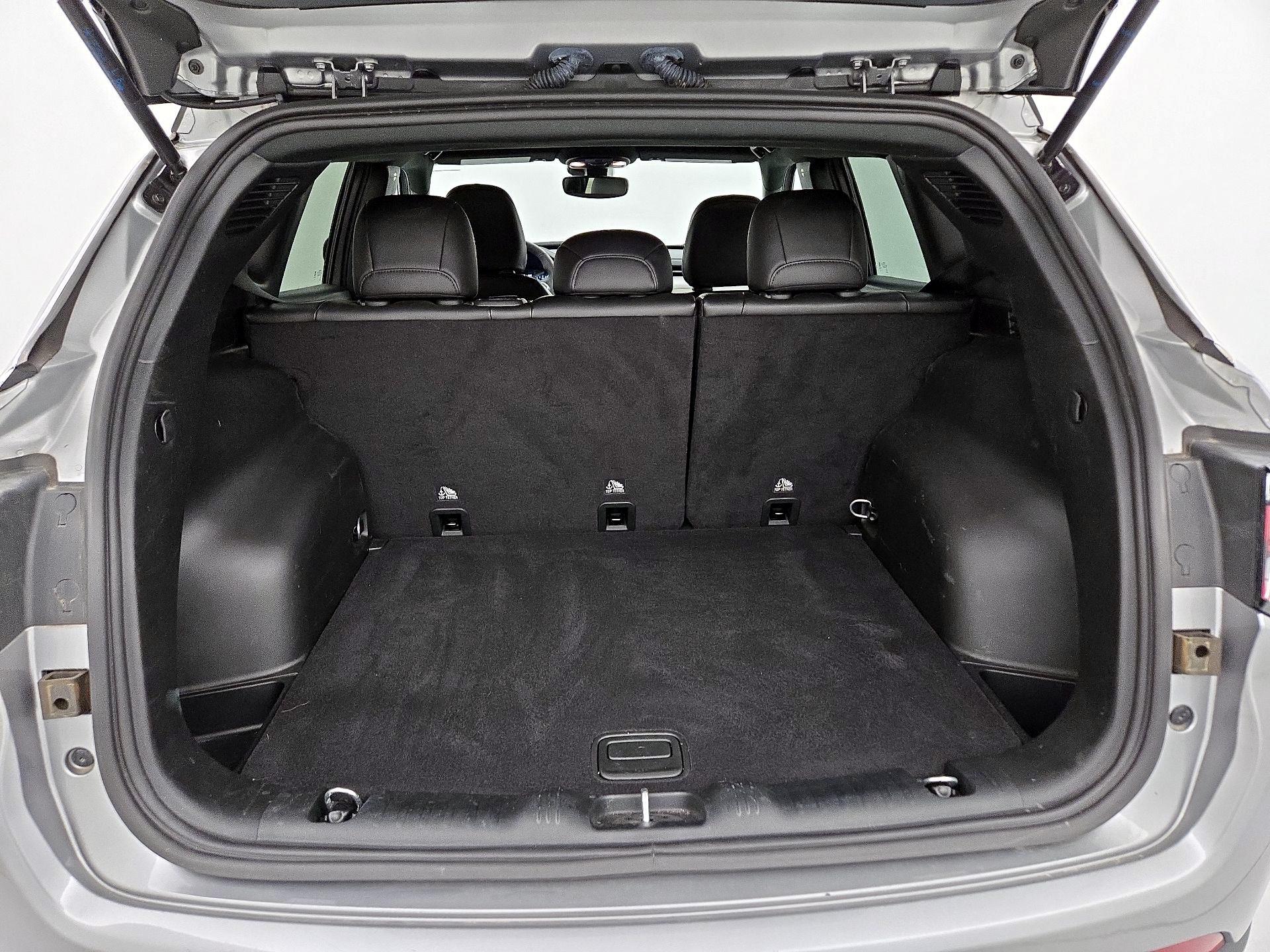 Thumbnail: 2023 Jeep Compass - 20