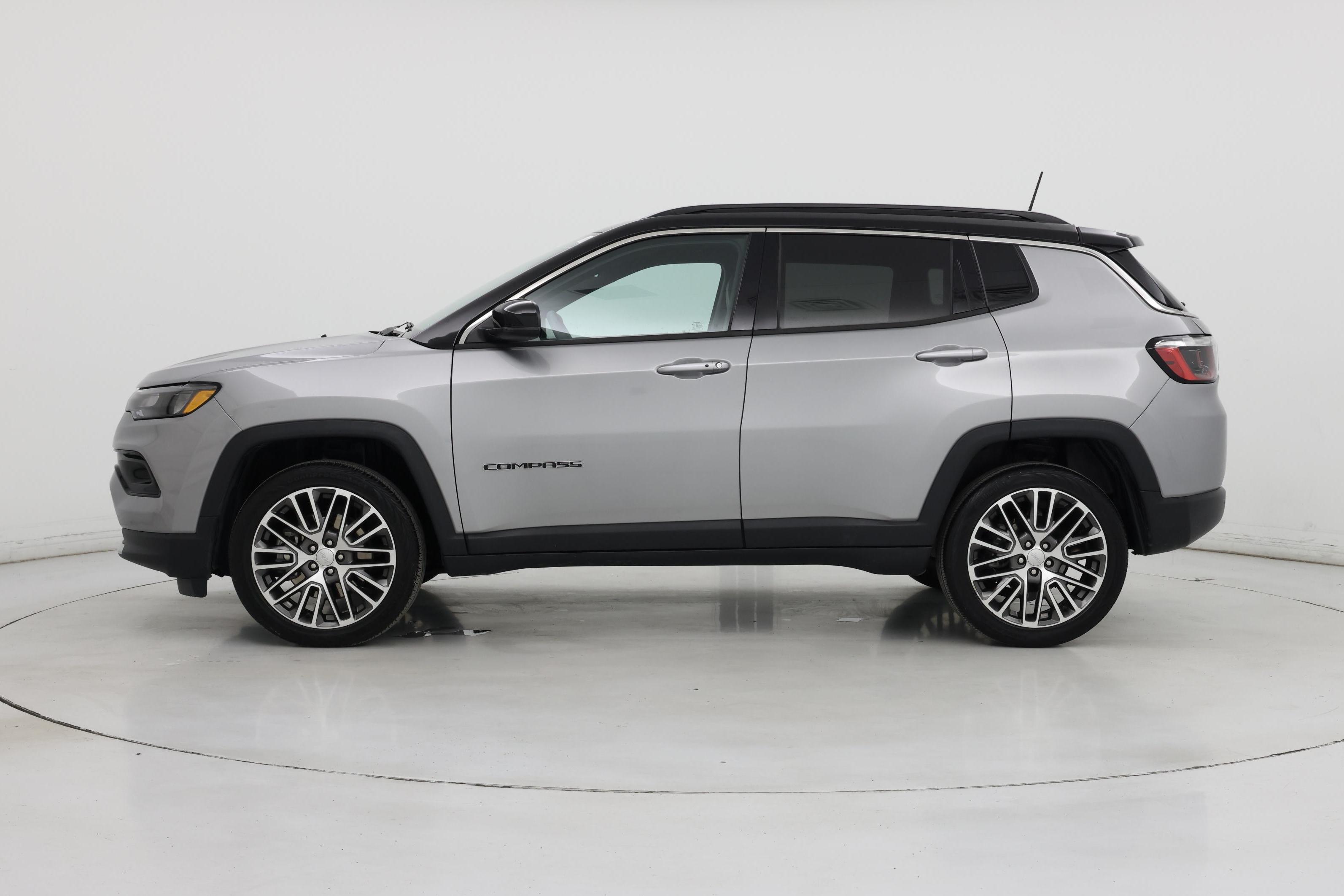 Thumbnail: 2023 Jeep Compass - 3
