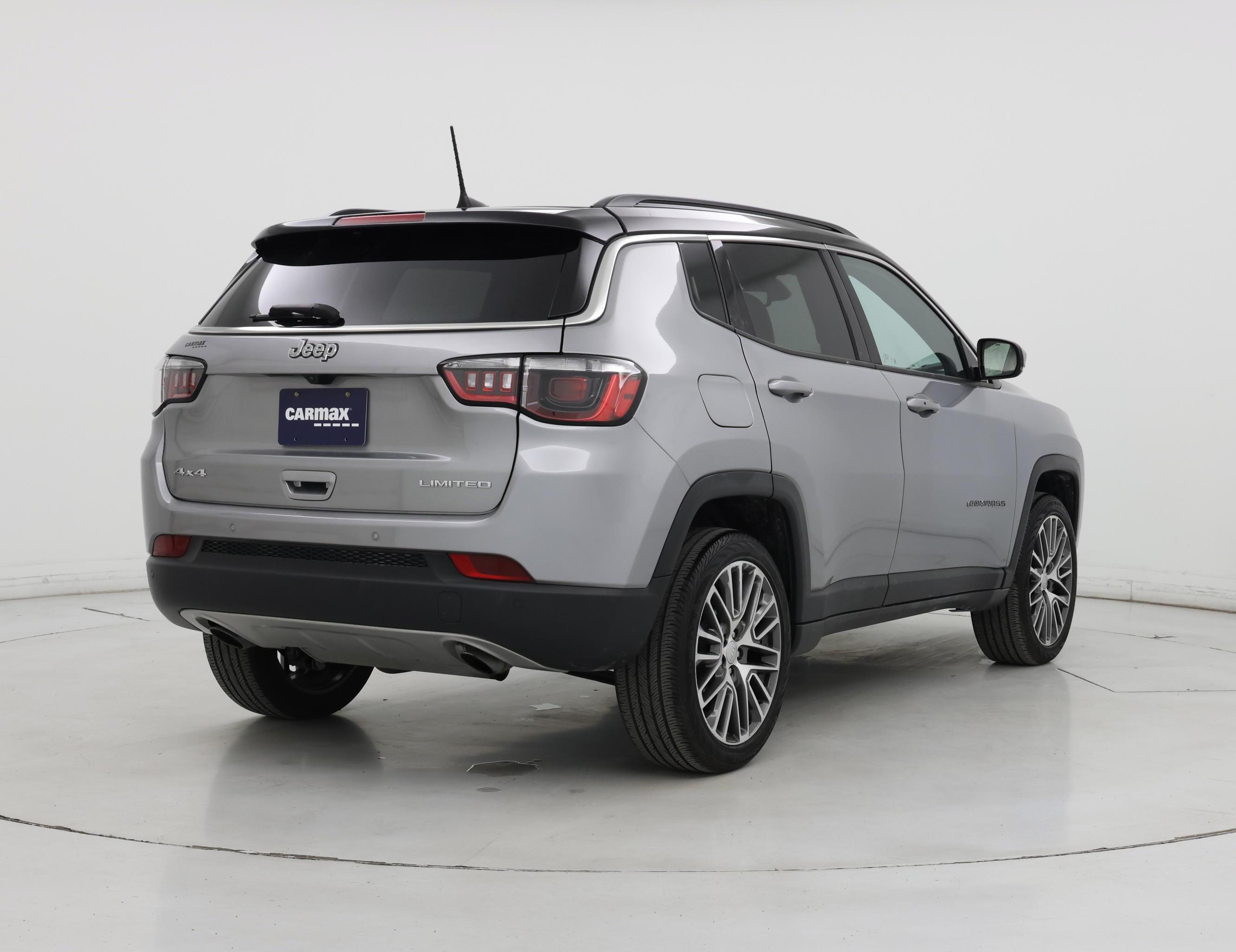 Thumbnail: 2023 Jeep Compass - 8