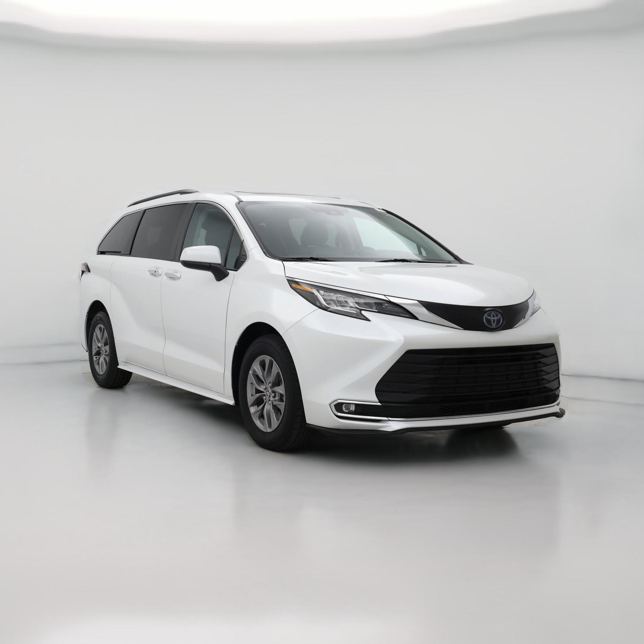 Thumbnail: 2023 Toyota Sienna - 1