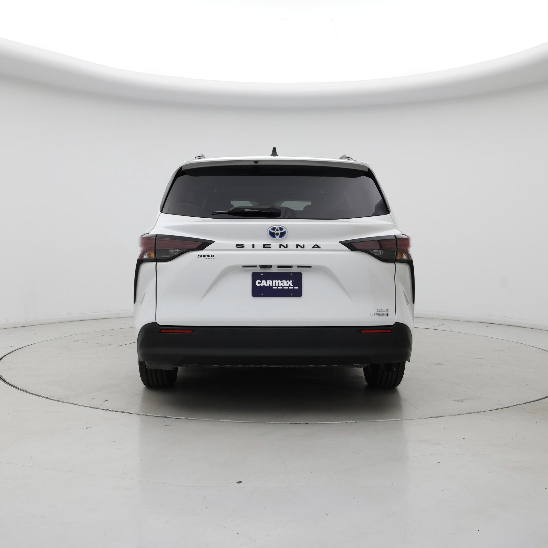 Thumbnail: 2023 Toyota Sienna - 6