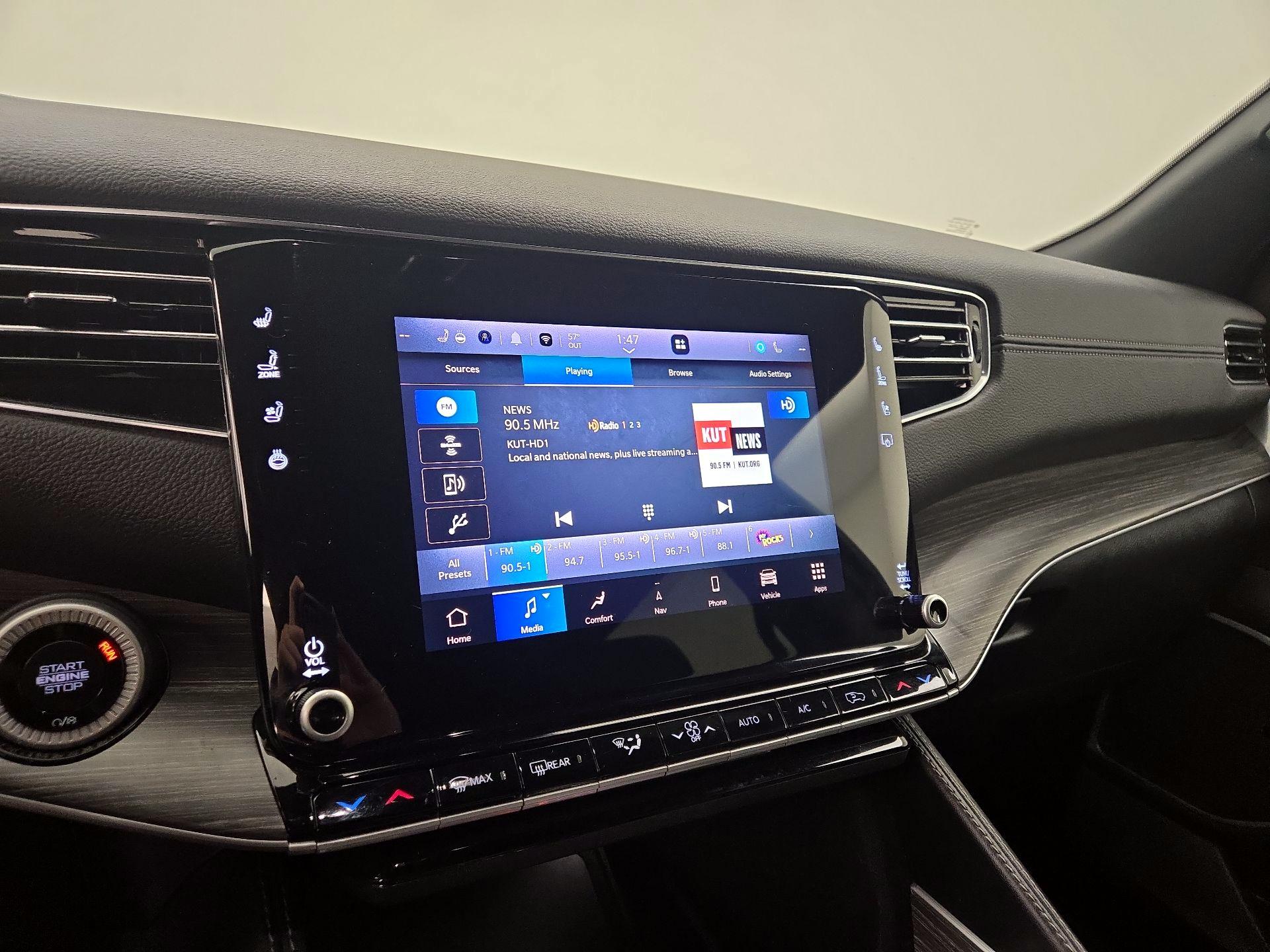 Thumbnail: 2024 Jeep Wagoneer - 16