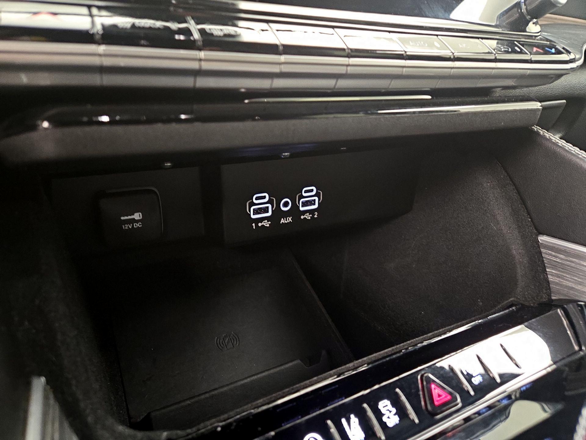 Thumbnail: 2024 Jeep Wagoneer - 19