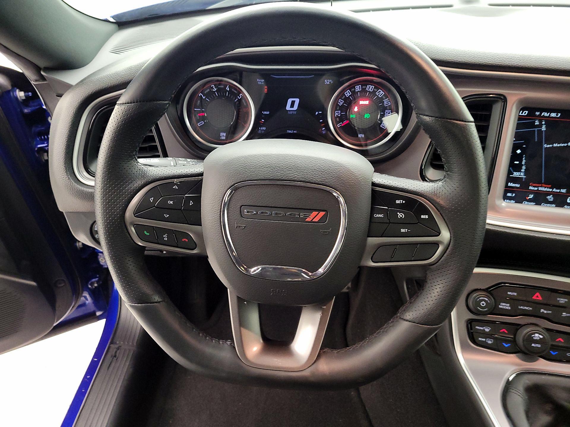 Thumbnail: 2022 Dodge Challenger - 10