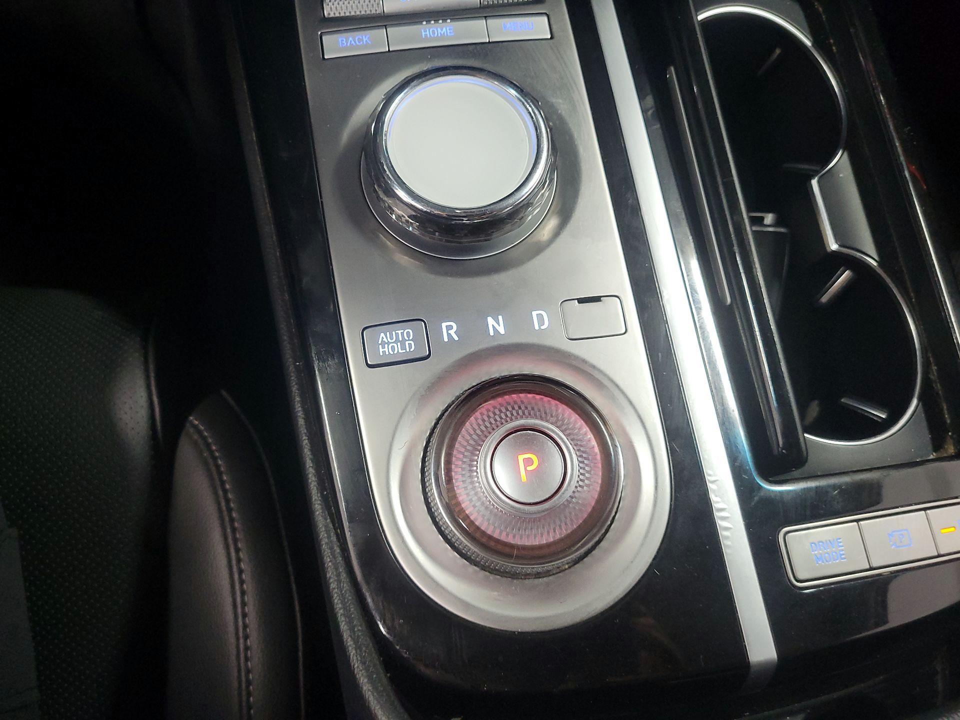 Thumbnail: 2023 Genesis G80 - 16