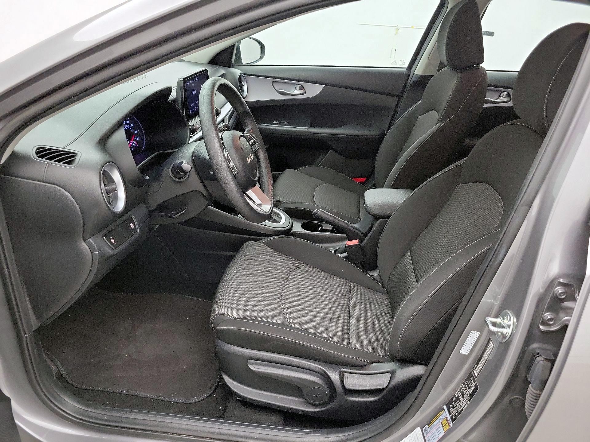 Thumbnail: 2024 Kia Forte - 11