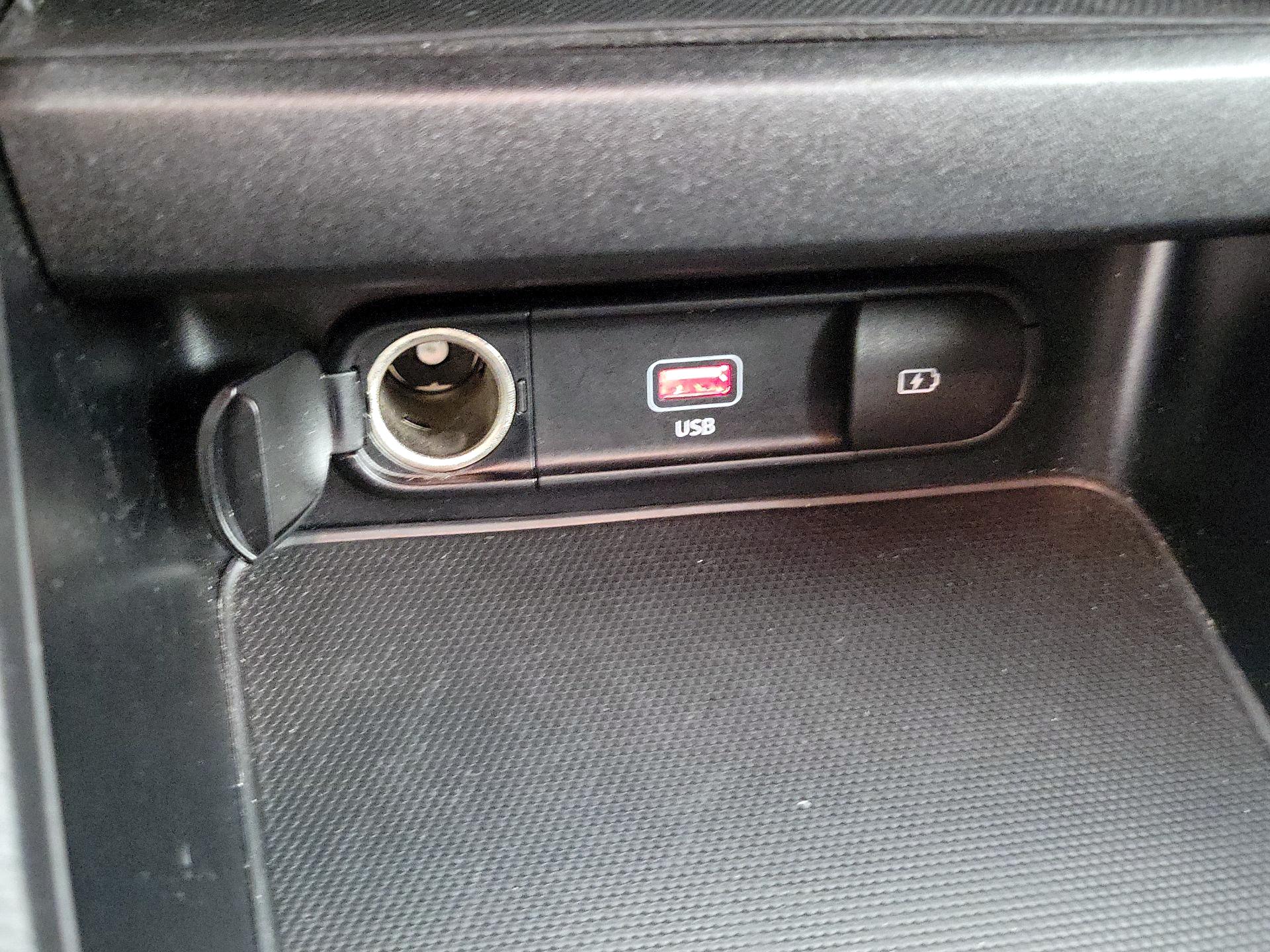 Thumbnail: 2024 Kia Forte - 18