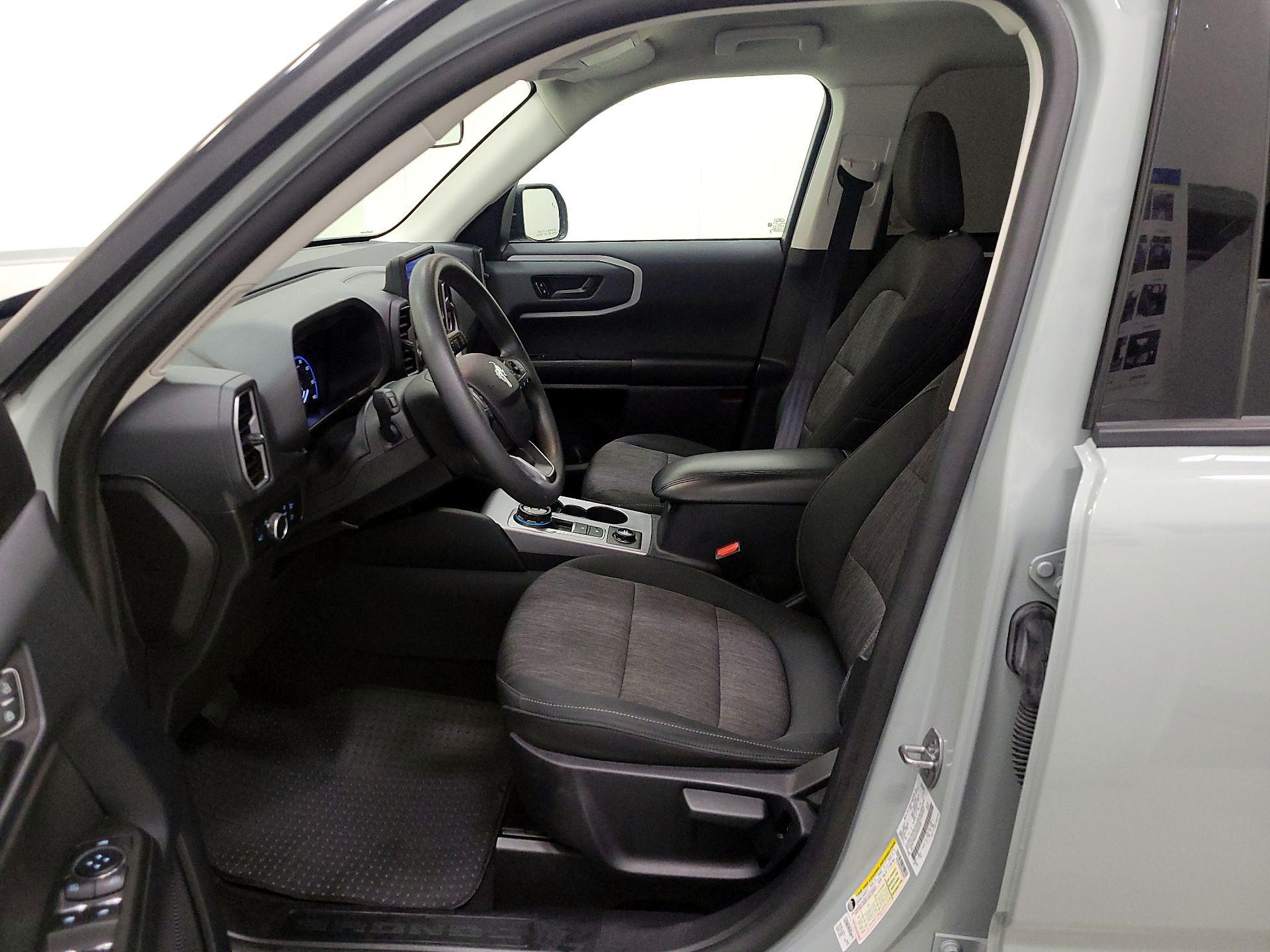 Thumbnail: 2023 Ford Bronco Sport - 11