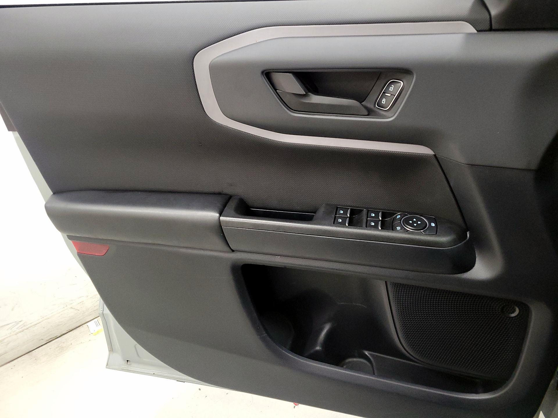 Thumbnail: 2023 Ford Bronco Sport - 12