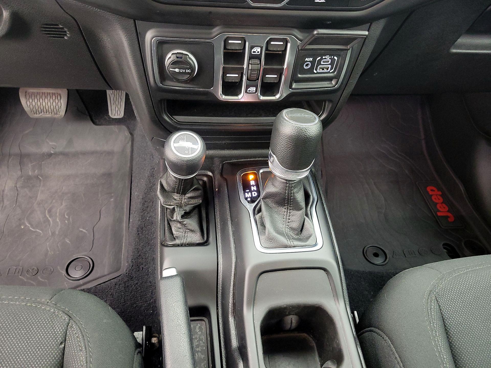 Thumbnail: 2023 Jeep Gladiator - 18