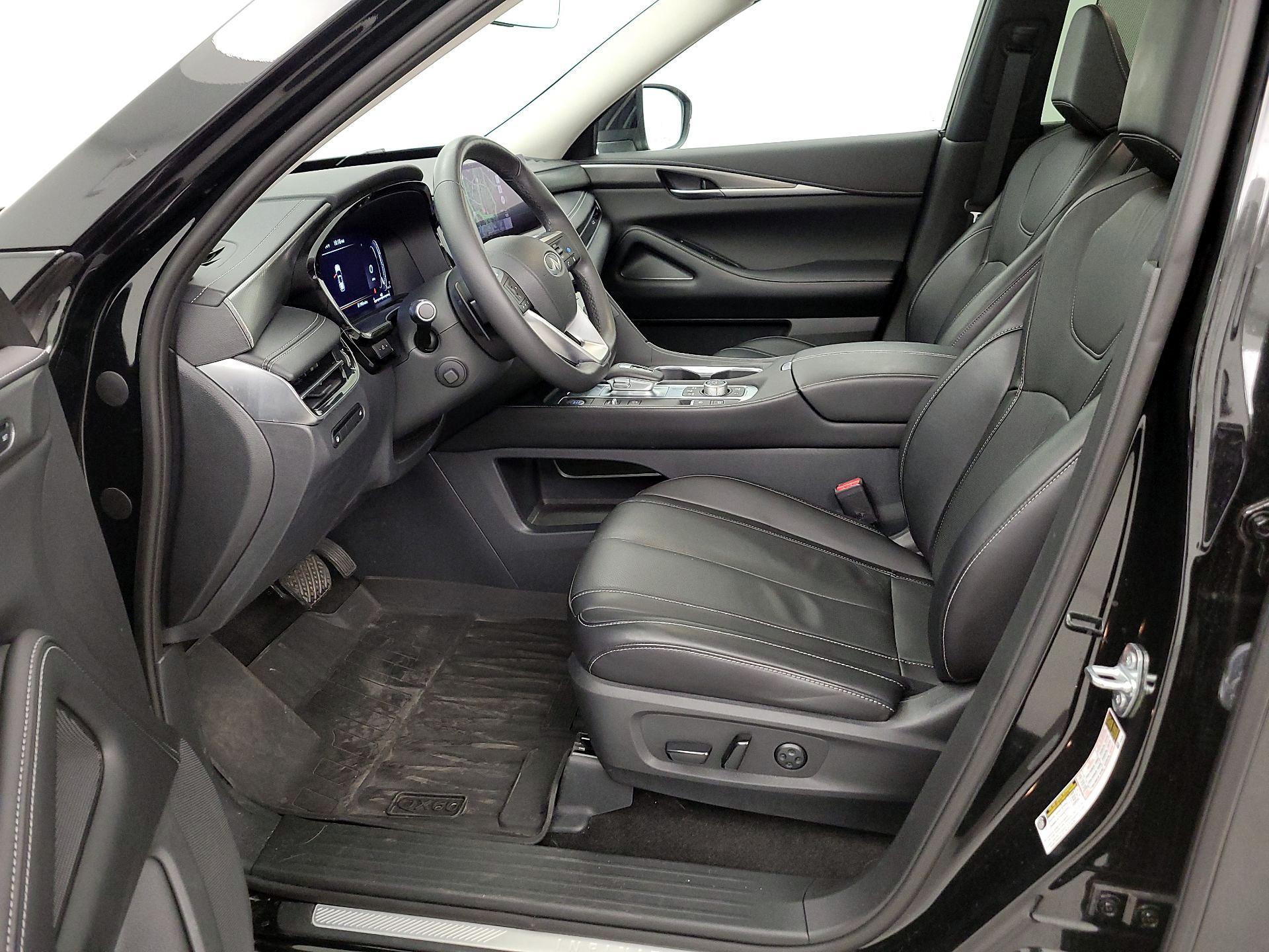 Thumbnail: 2023 INFINITI QX60 - 11