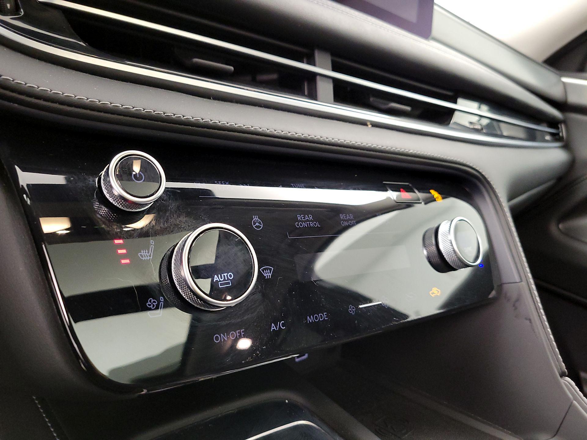 Thumbnail: 2023 INFINITI QX60 - 17