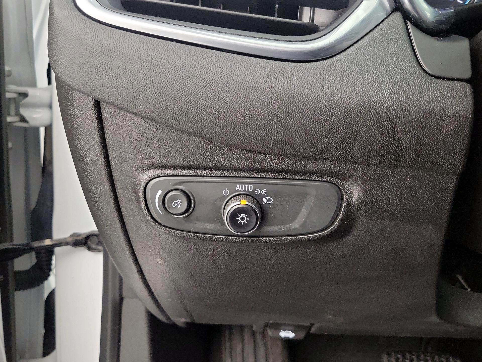 Thumbnail: 2022 Chevrolet Equinox - 13