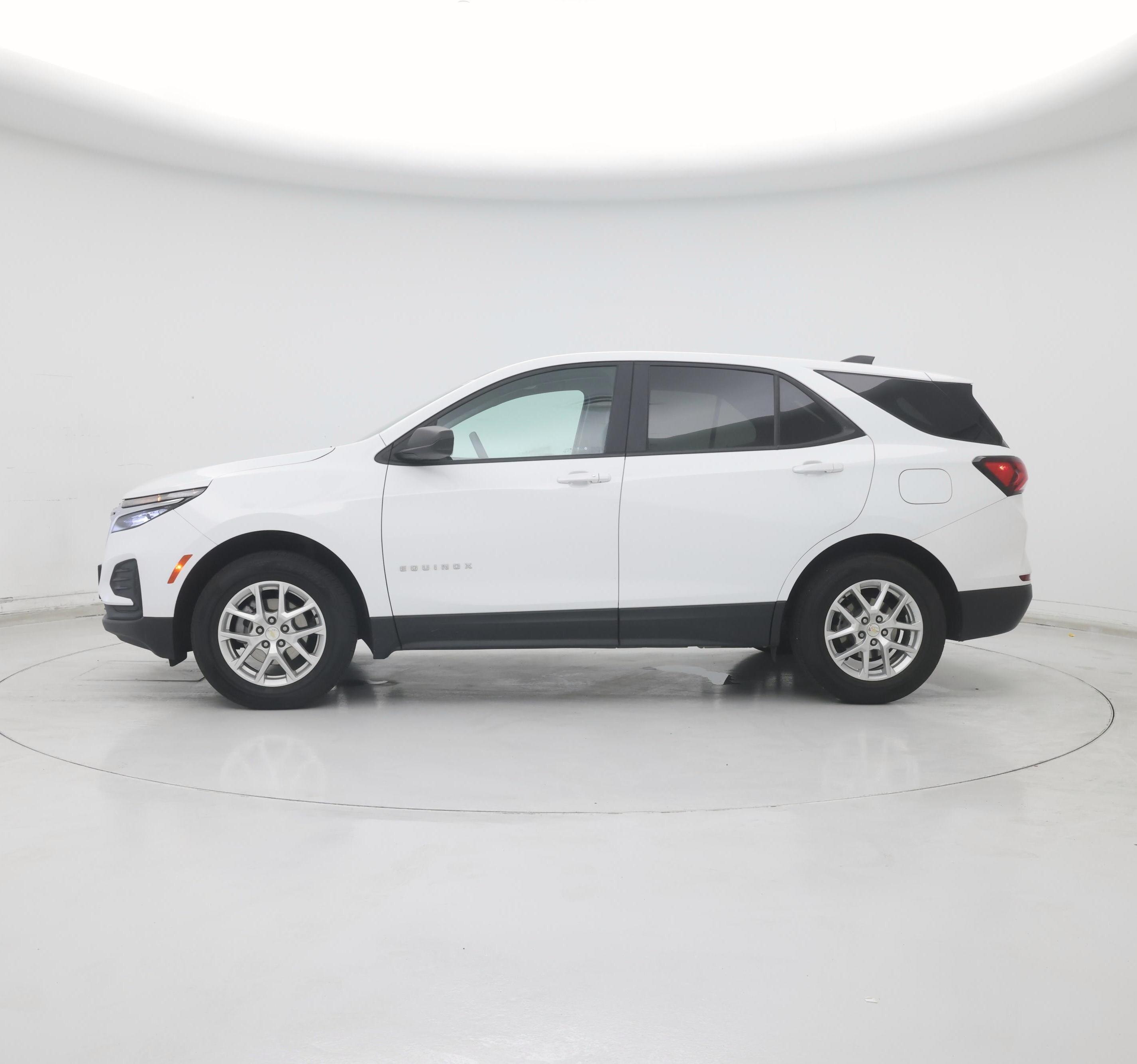 Thumbnail: 2022 Chevrolet Equinox - 3