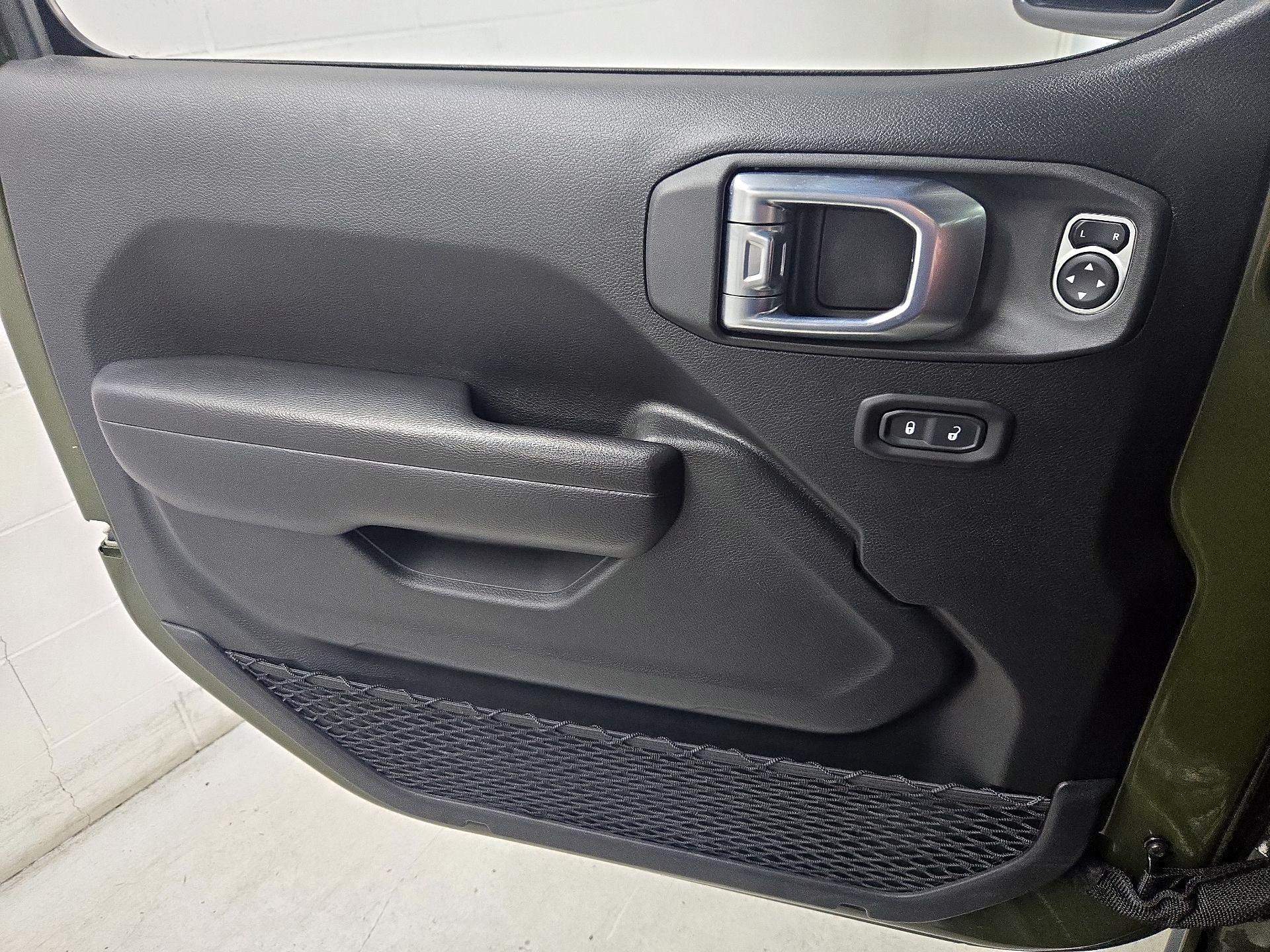 Thumbnail: 2021 Jeep Wrangler - 12