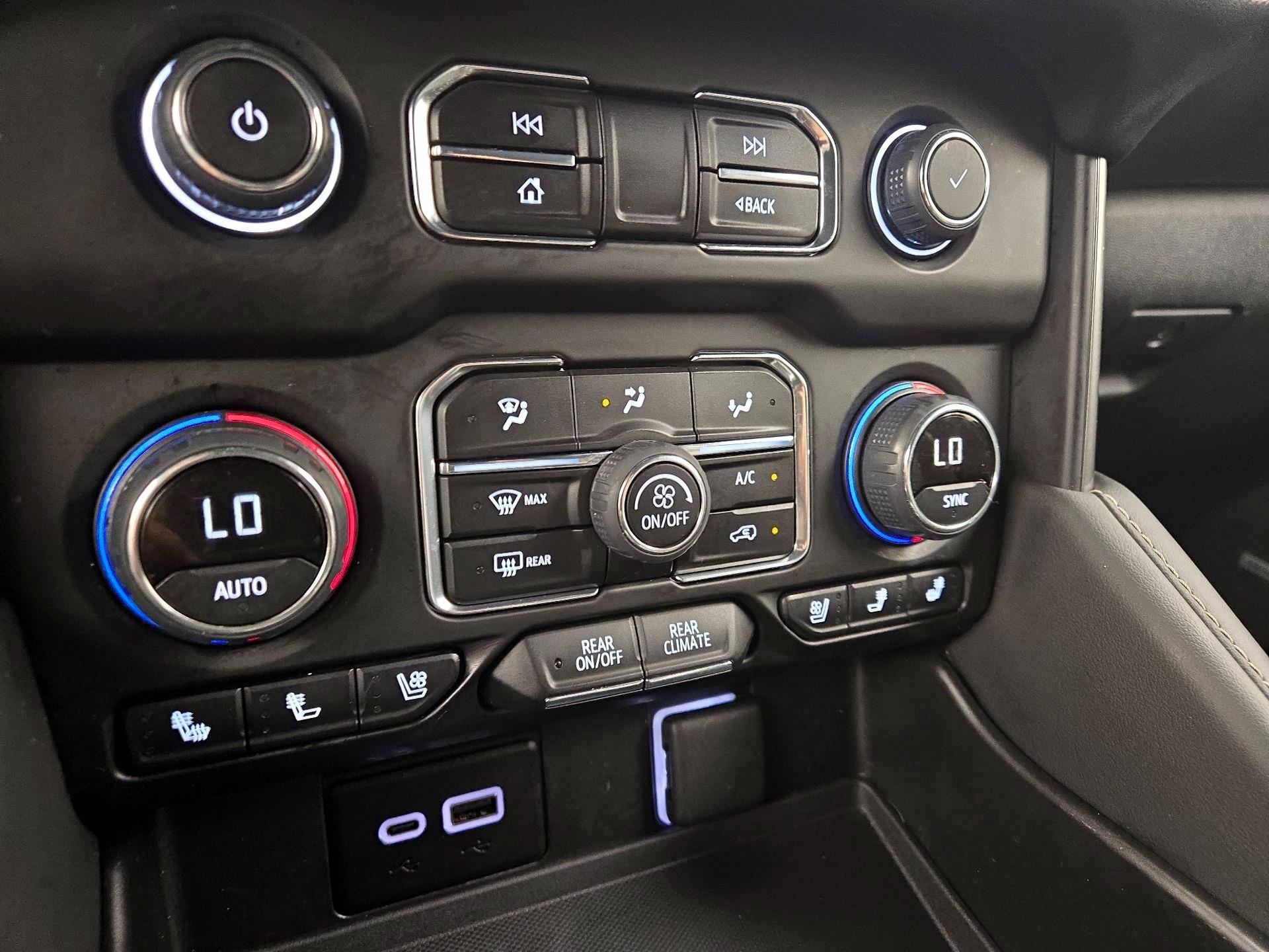 Thumbnail: 2023 Chevrolet Suburban - 16