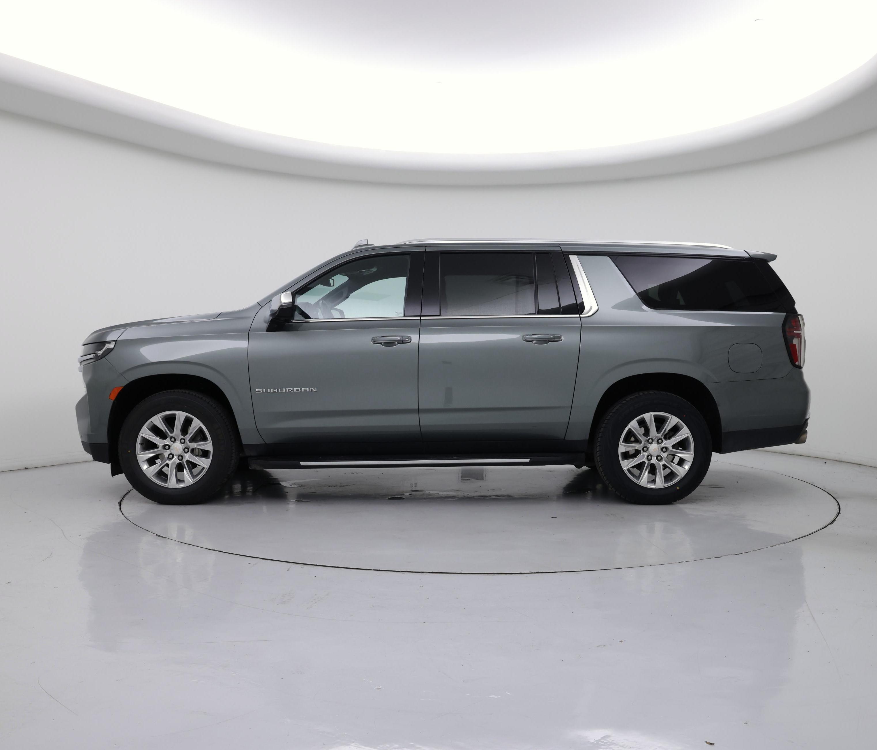 Thumbnail: 2023 Chevrolet Suburban - 3