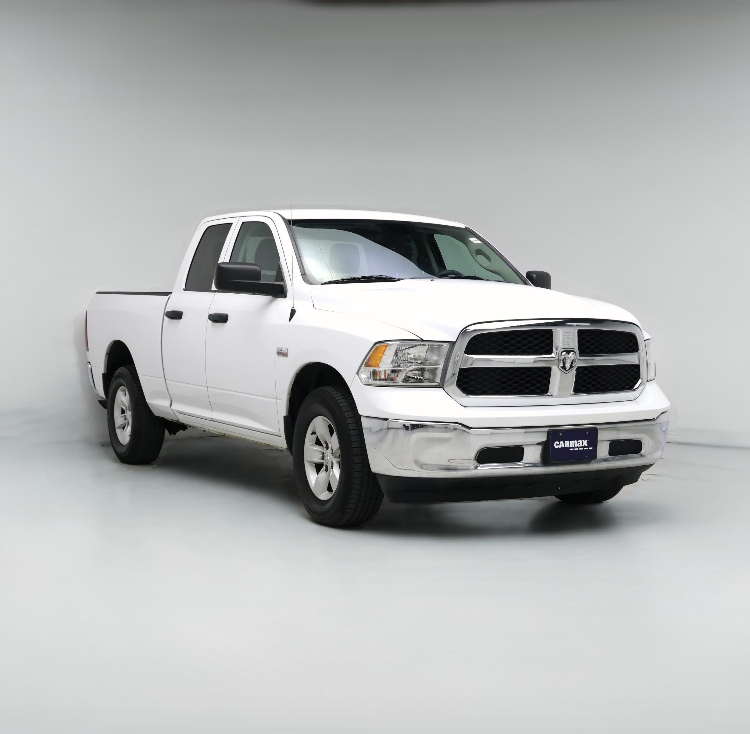 Thumbnail: 2022 RAM 1500 Classic - 1