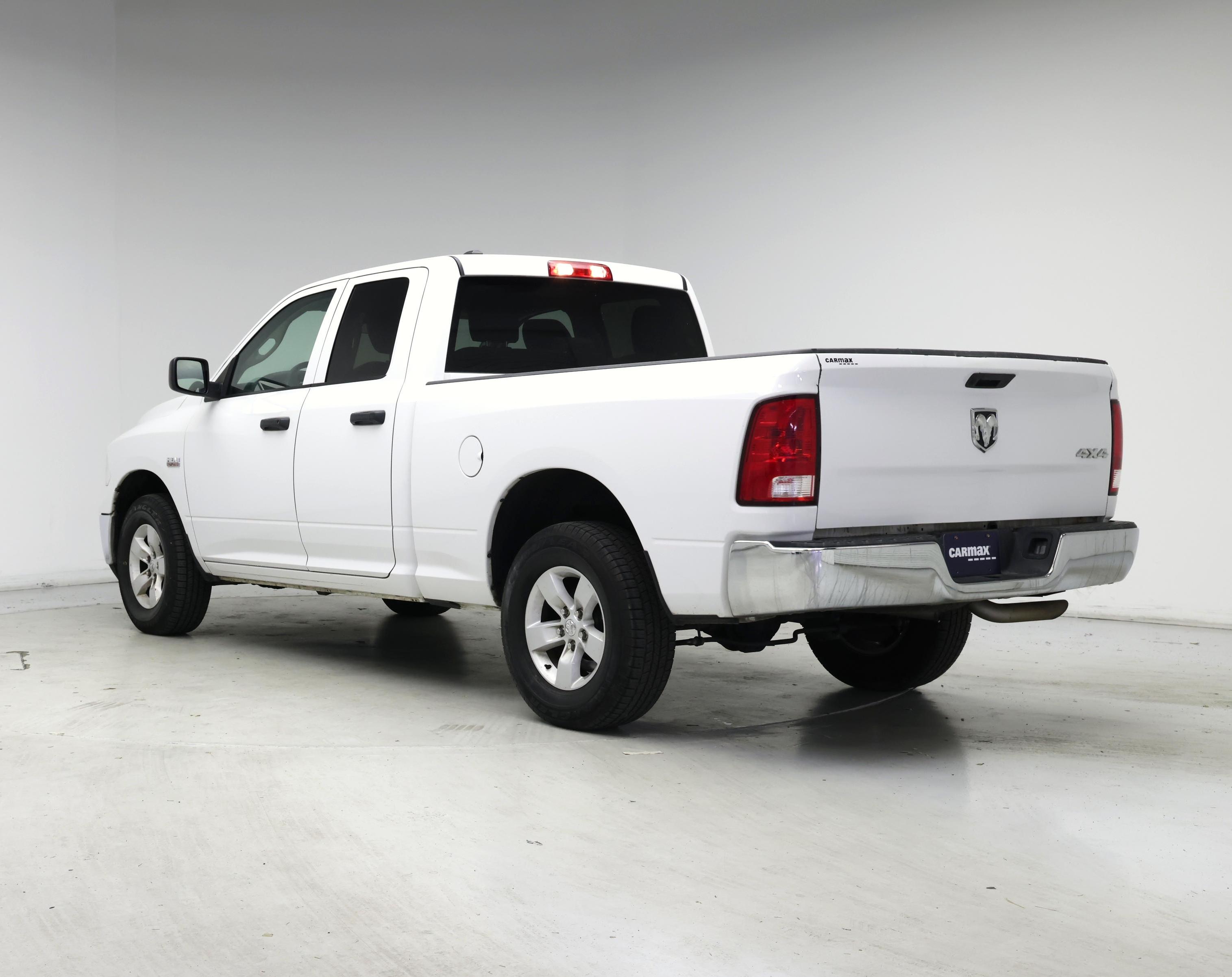 Thumbnail: 2022 RAM 1500 Classic - 2