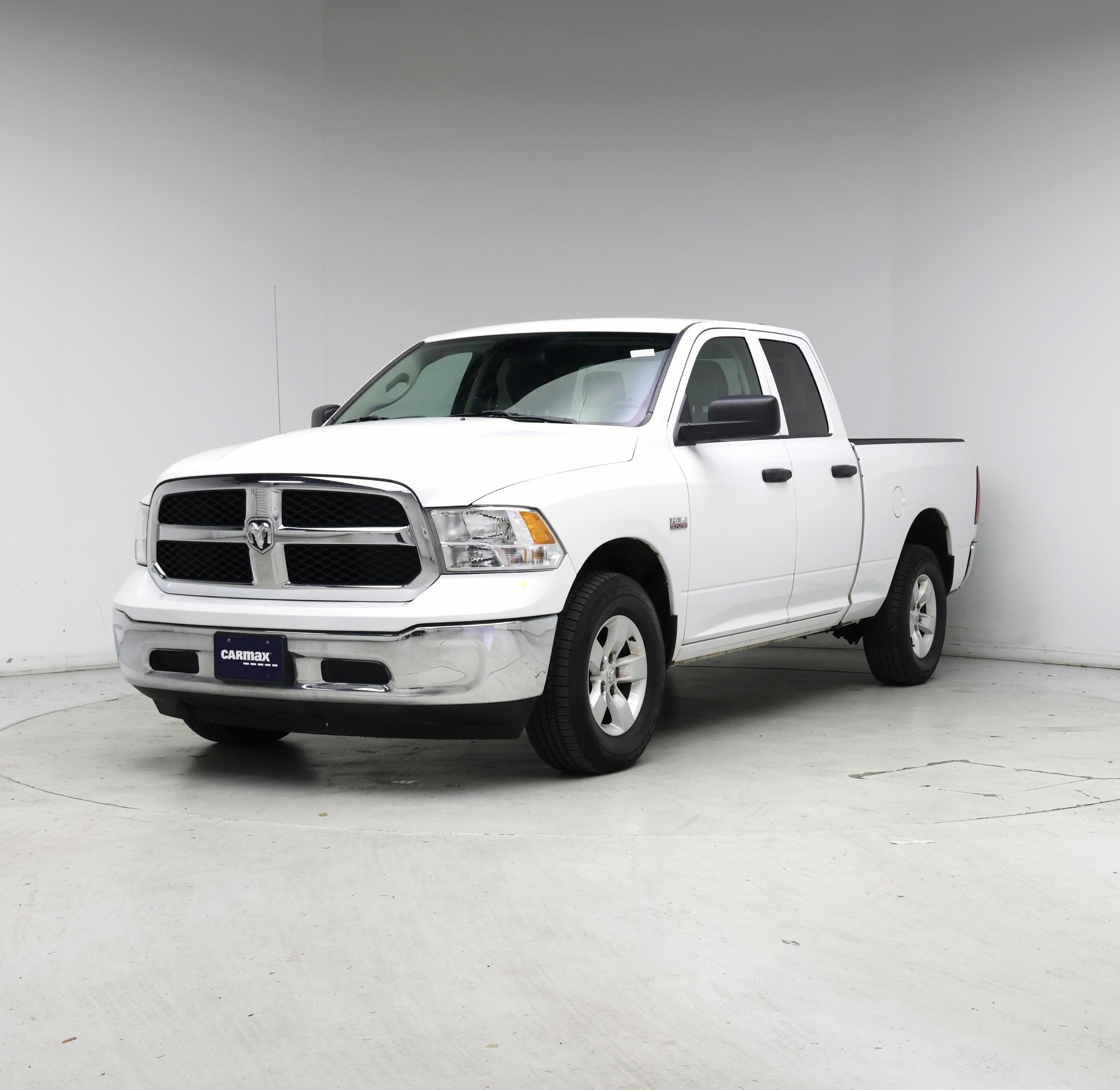 Thumbnail: 2022 RAM 1500 Classic - 4