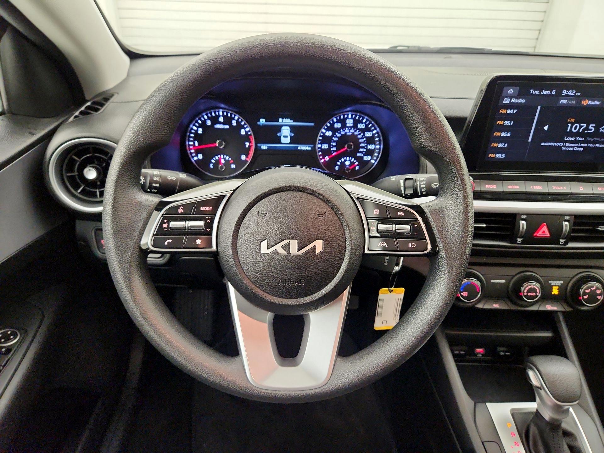 Thumbnail: 2023 Kia Forte - 10