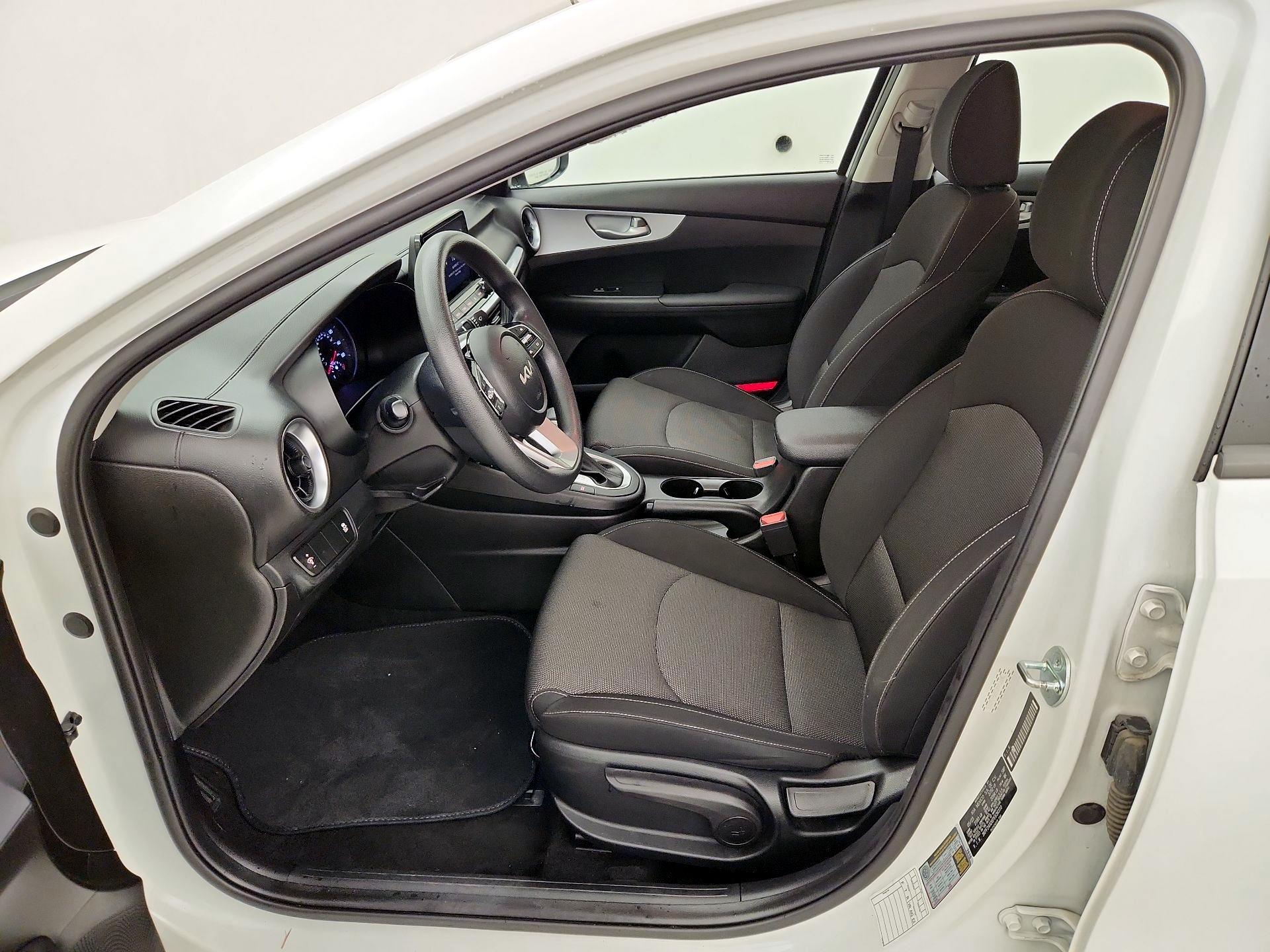 Thumbnail: 2023 Kia Forte - 11