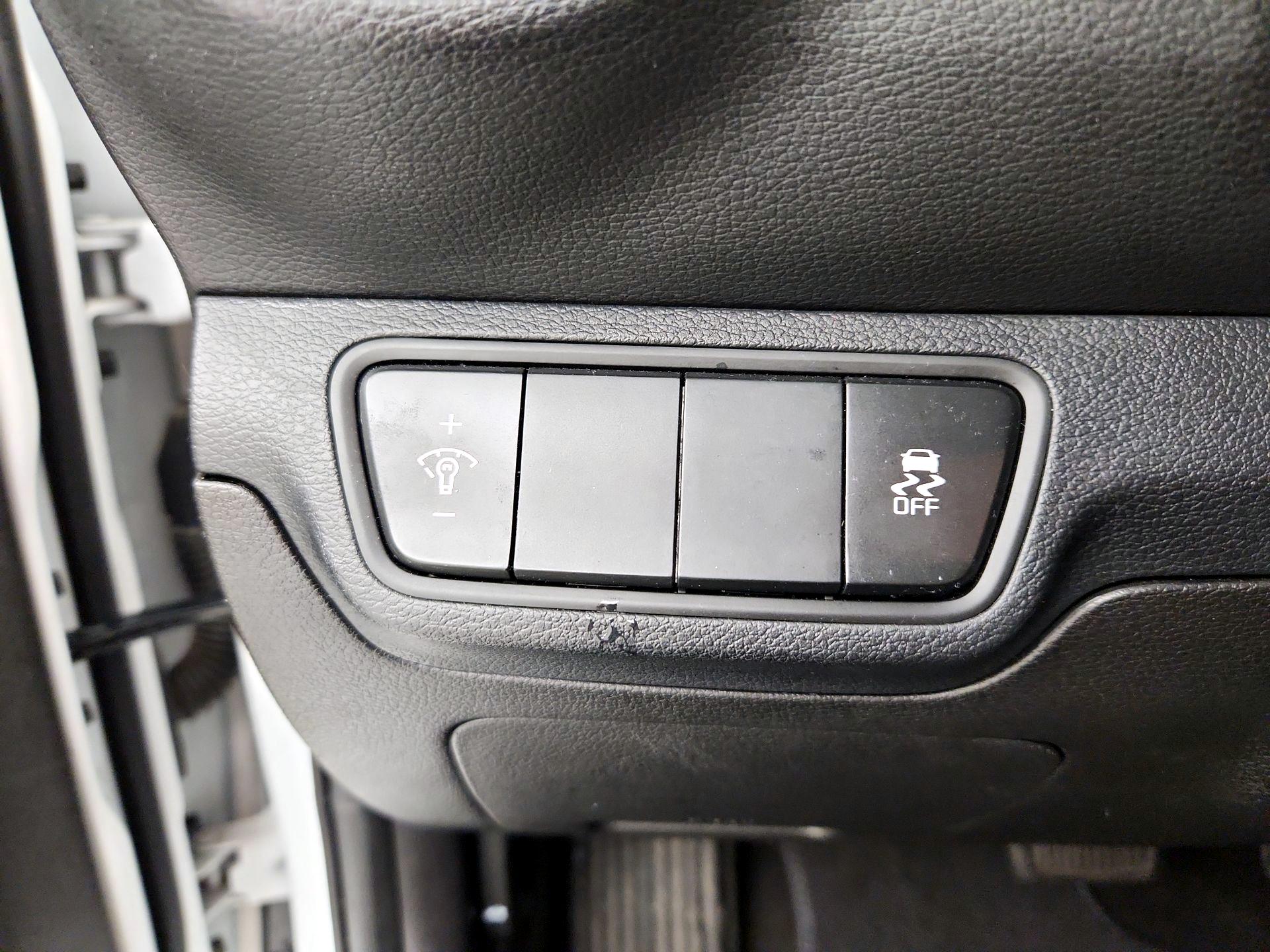 Thumbnail: 2023 Kia Forte - 13