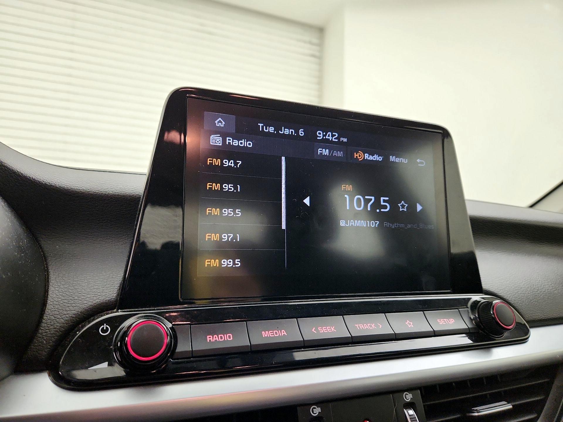 Thumbnail: 2023 Kia Forte - 15