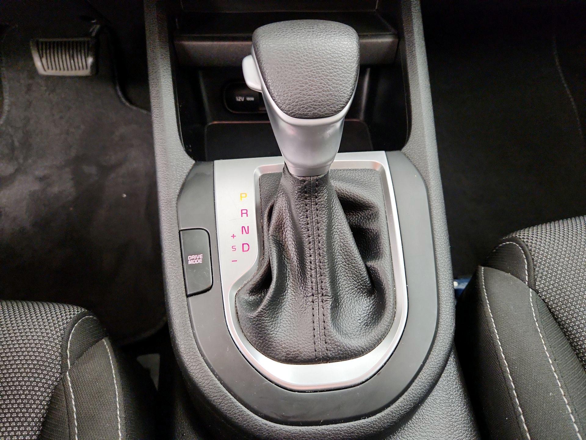 Thumbnail: 2023 Kia Forte - 17