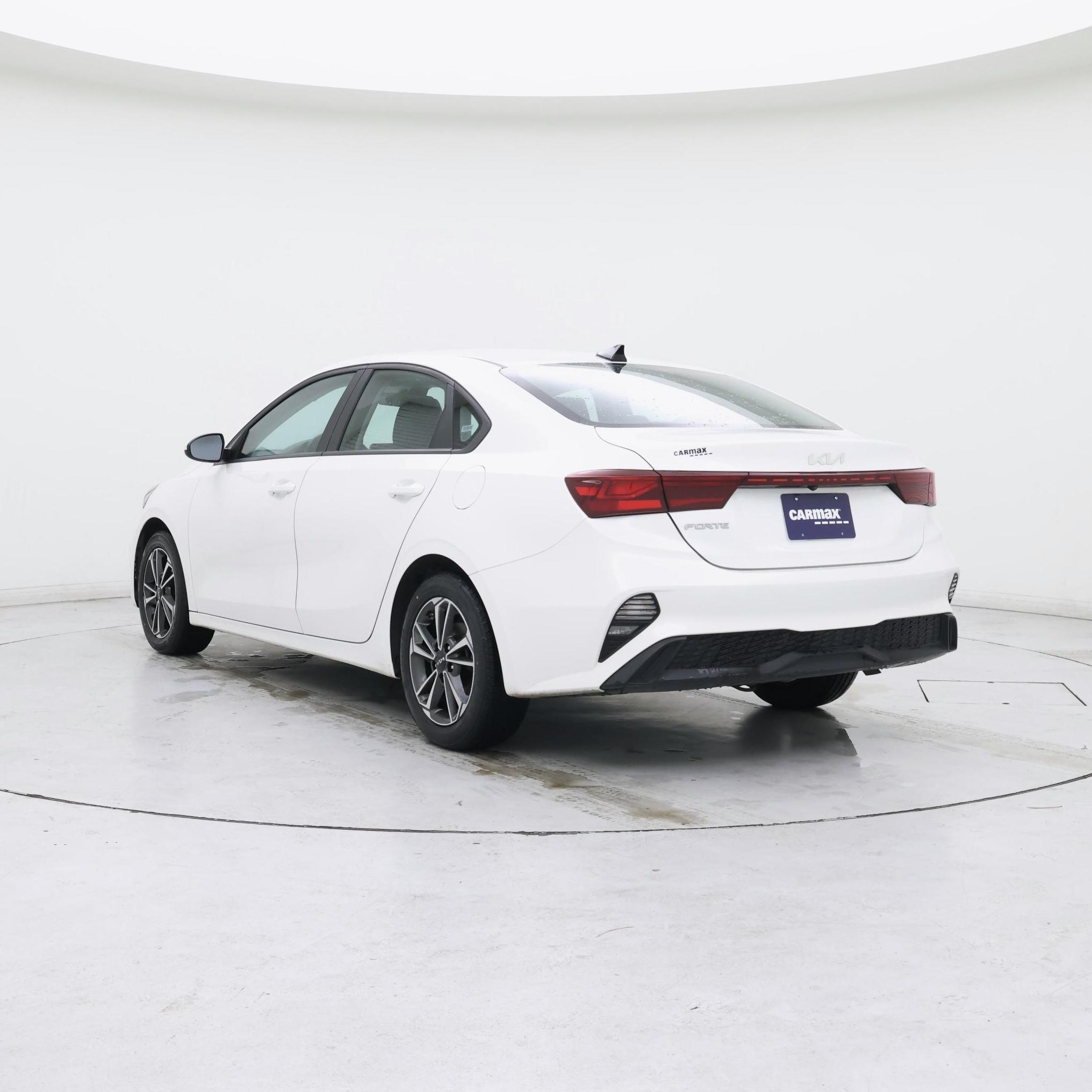 Thumbnail: 2023 Kia Forte - 2