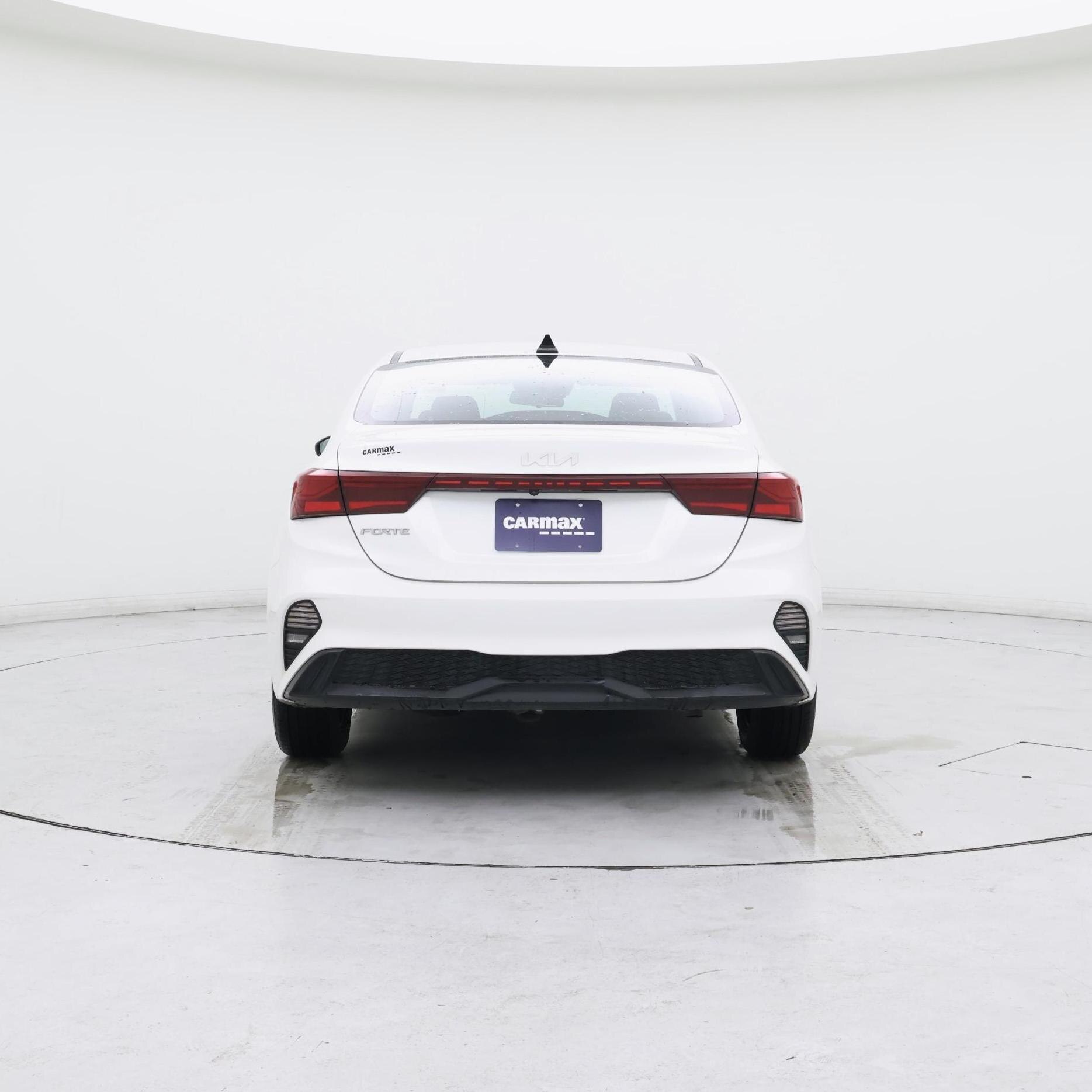 Thumbnail: 2023 Kia Forte - 6