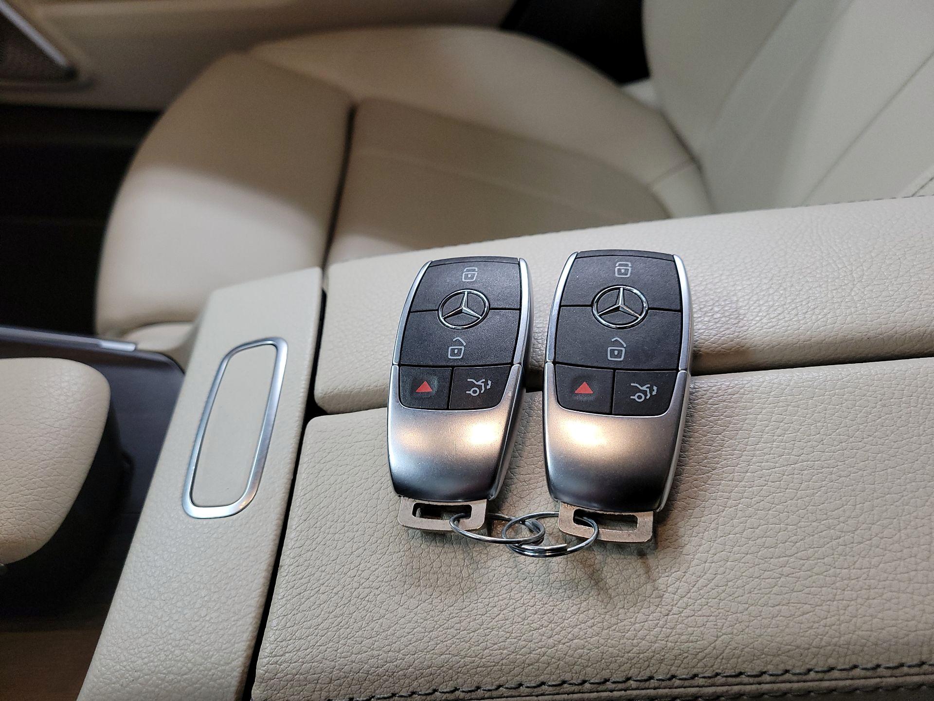 Thumbnail: 2021 Mercedes-Benz GLB - 20