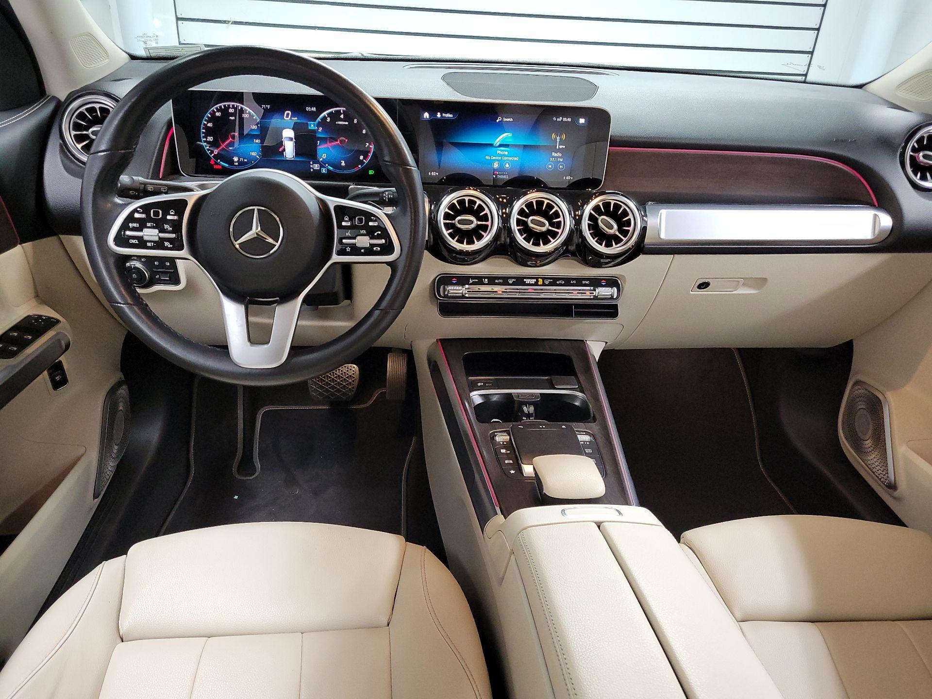 Thumbnail: 2021 Mercedes-Benz GLB - 8