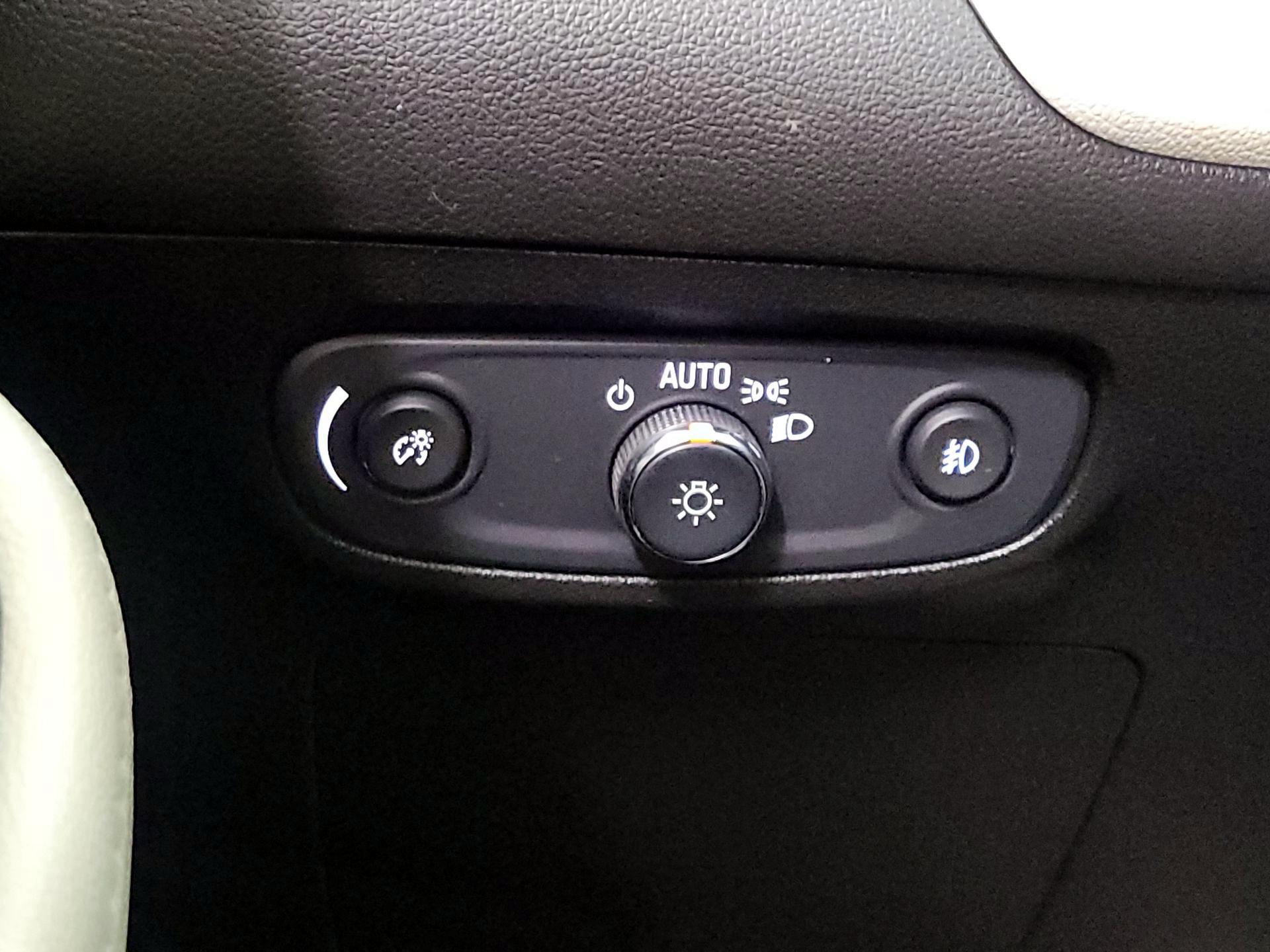 Thumbnail: 2020 Buick Encore GX - 13