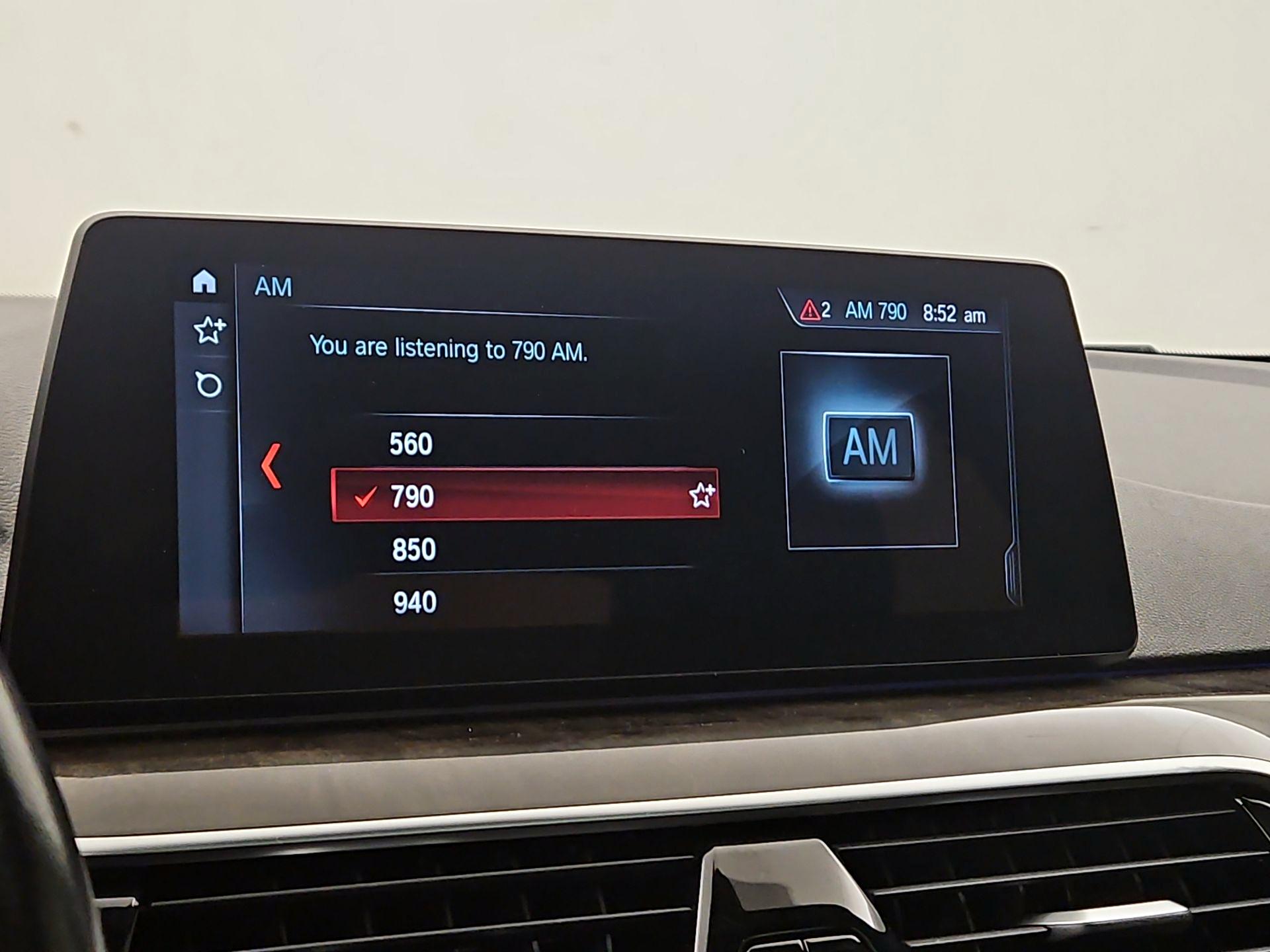 Thumbnail: 2018 BMW 5 Series - 16