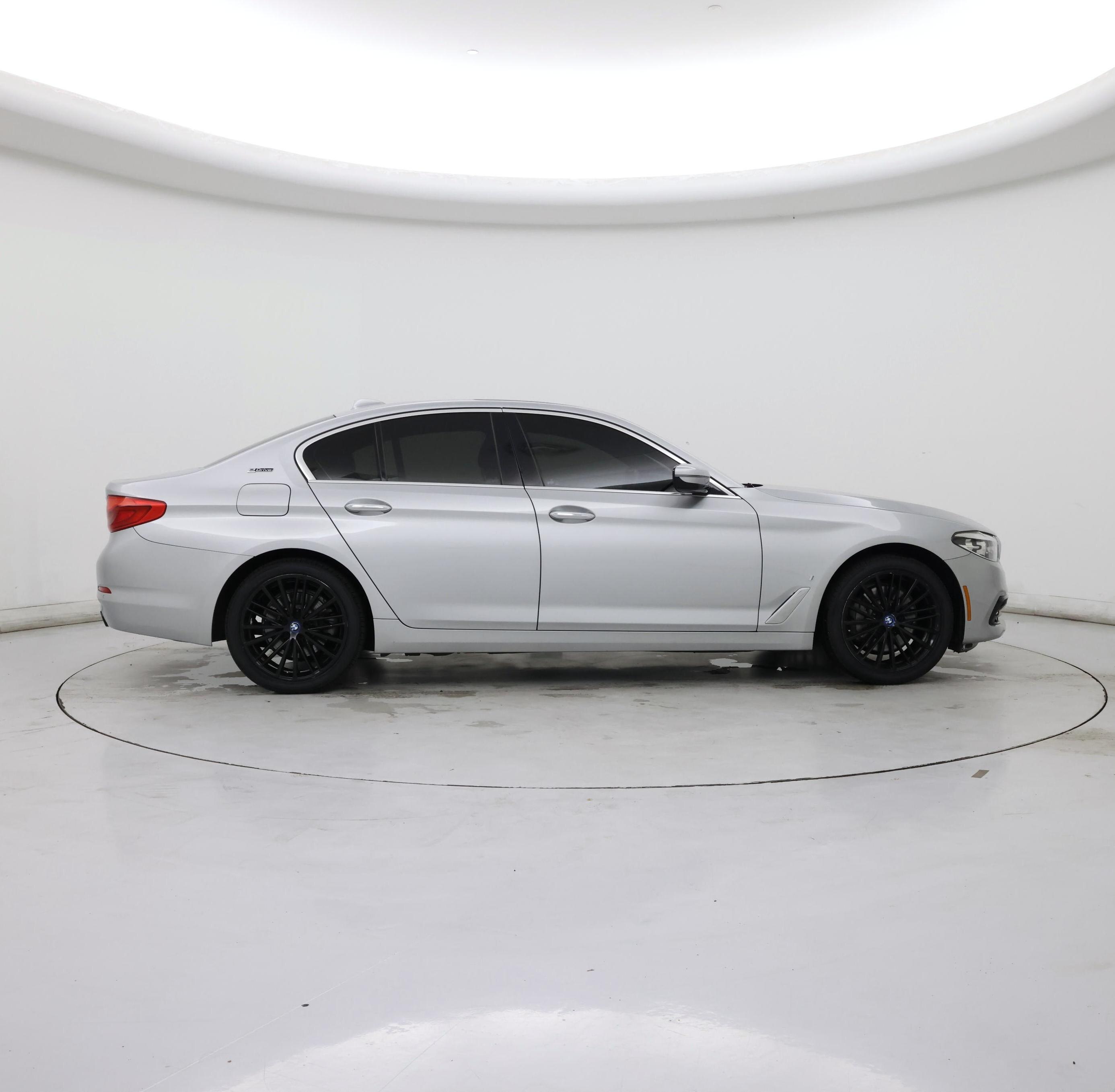 Thumbnail: 2018 BMW 5 Series - 7