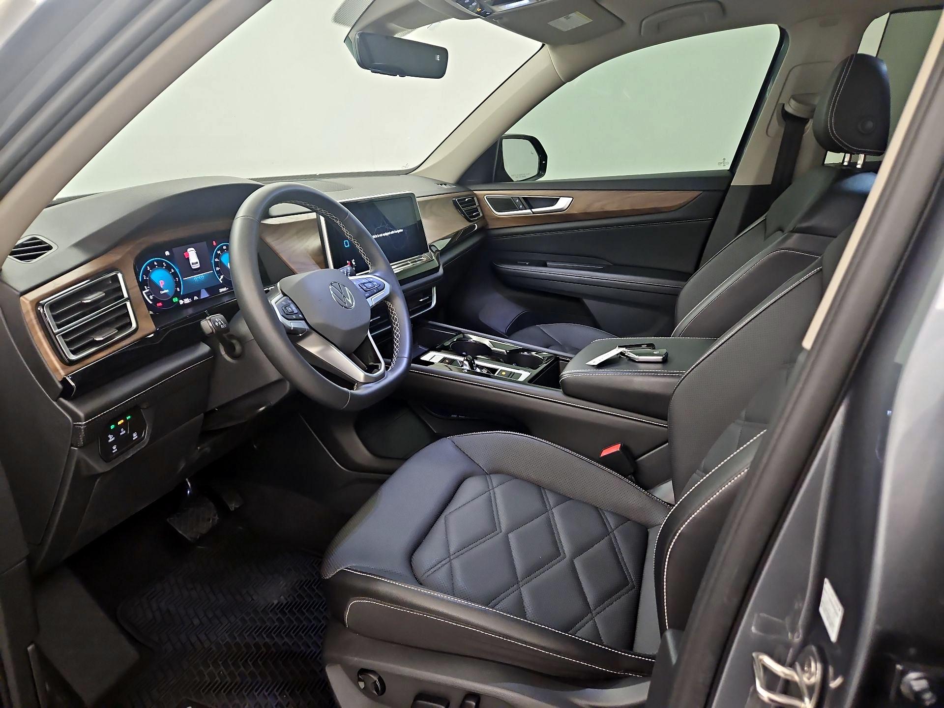 Thumbnail: 2024 Volkswagen Atlas - 11