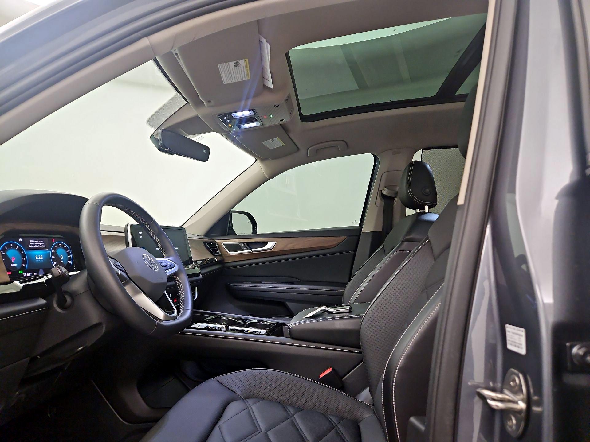 Thumbnail: 2024 Volkswagen Atlas - 19