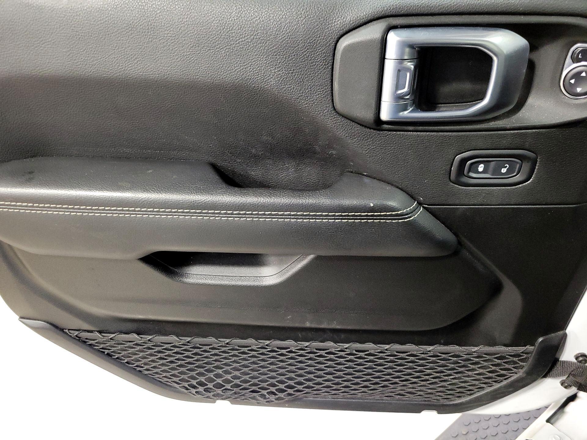 Thumbnail: 2021 Jeep Wrangler - 12