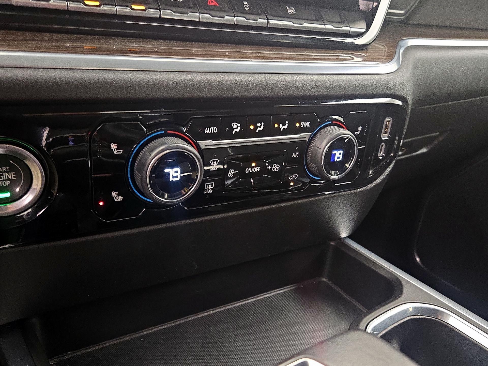 Thumbnail: 2022 Chevrolet Silverado 1500 - 16