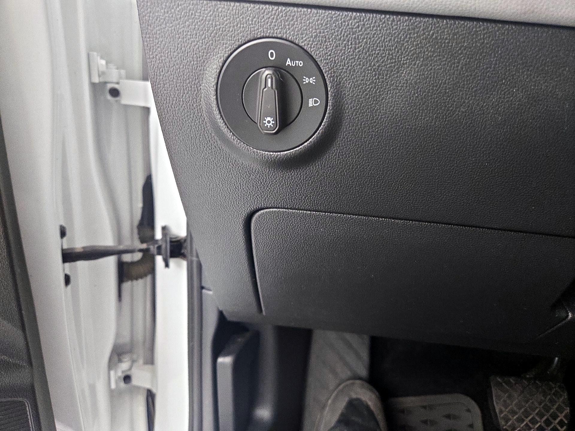 Thumbnail: 2022 Volkswagen Taos - 13