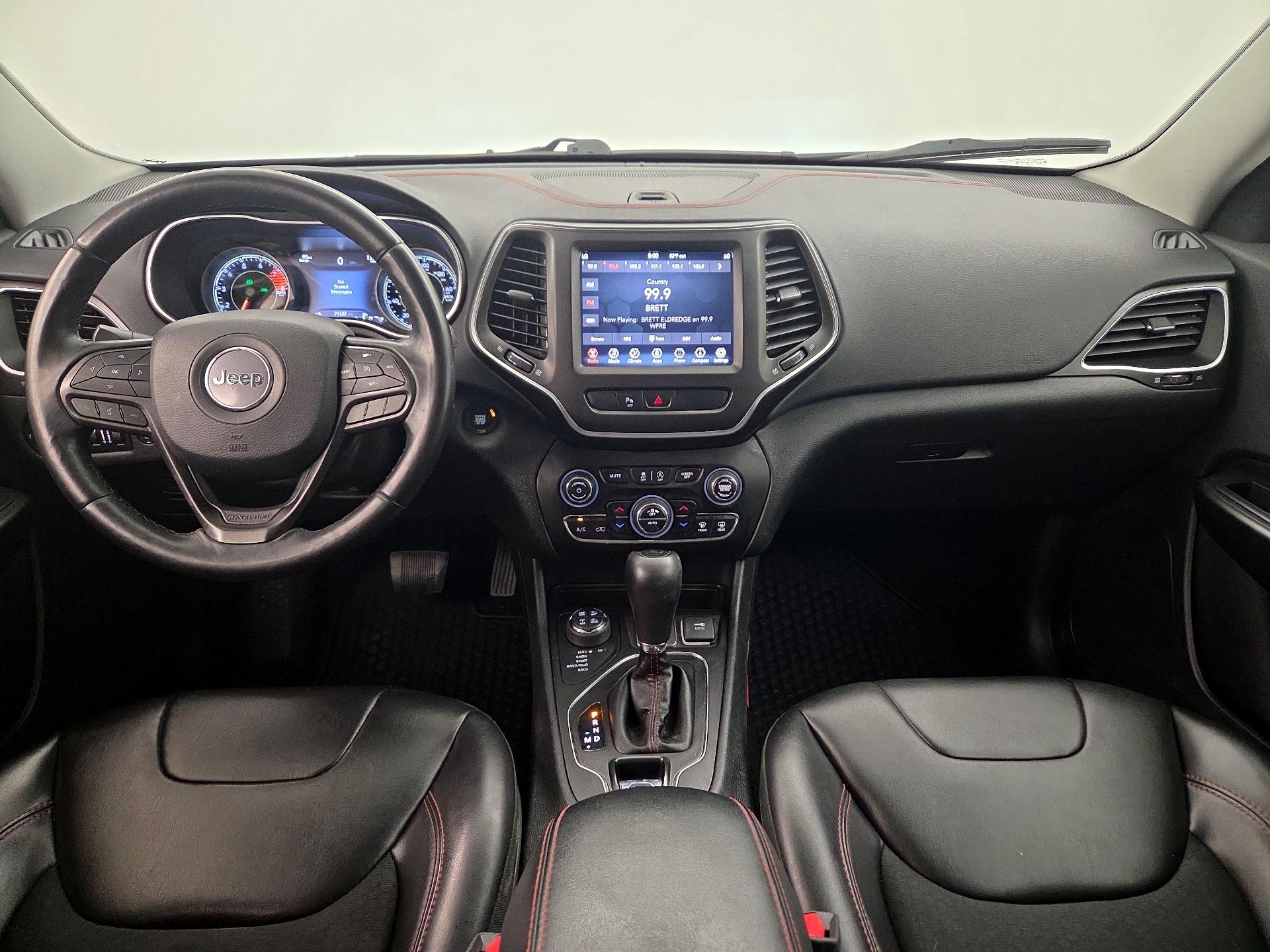 Thumbnail: 2019 Jeep Cherokee - 9