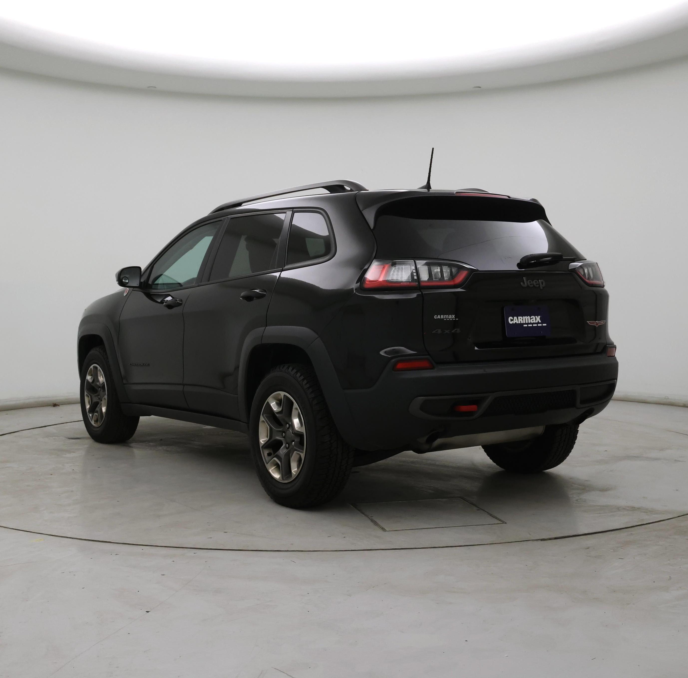 Thumbnail: 2019 Jeep Cherokee - 2