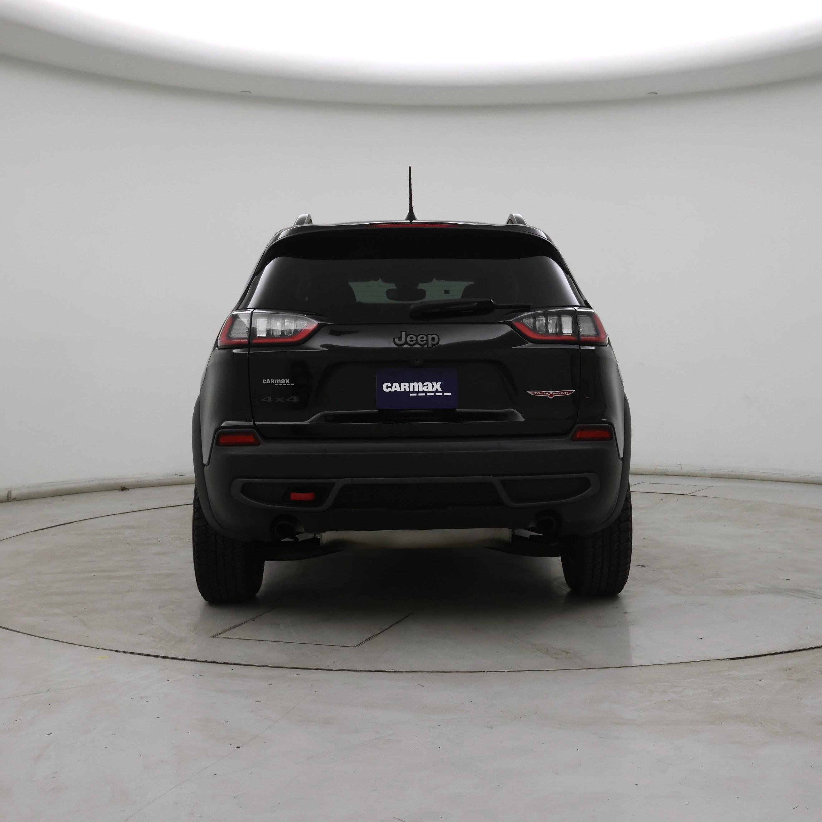 Thumbnail: 2019 Jeep Cherokee - 6