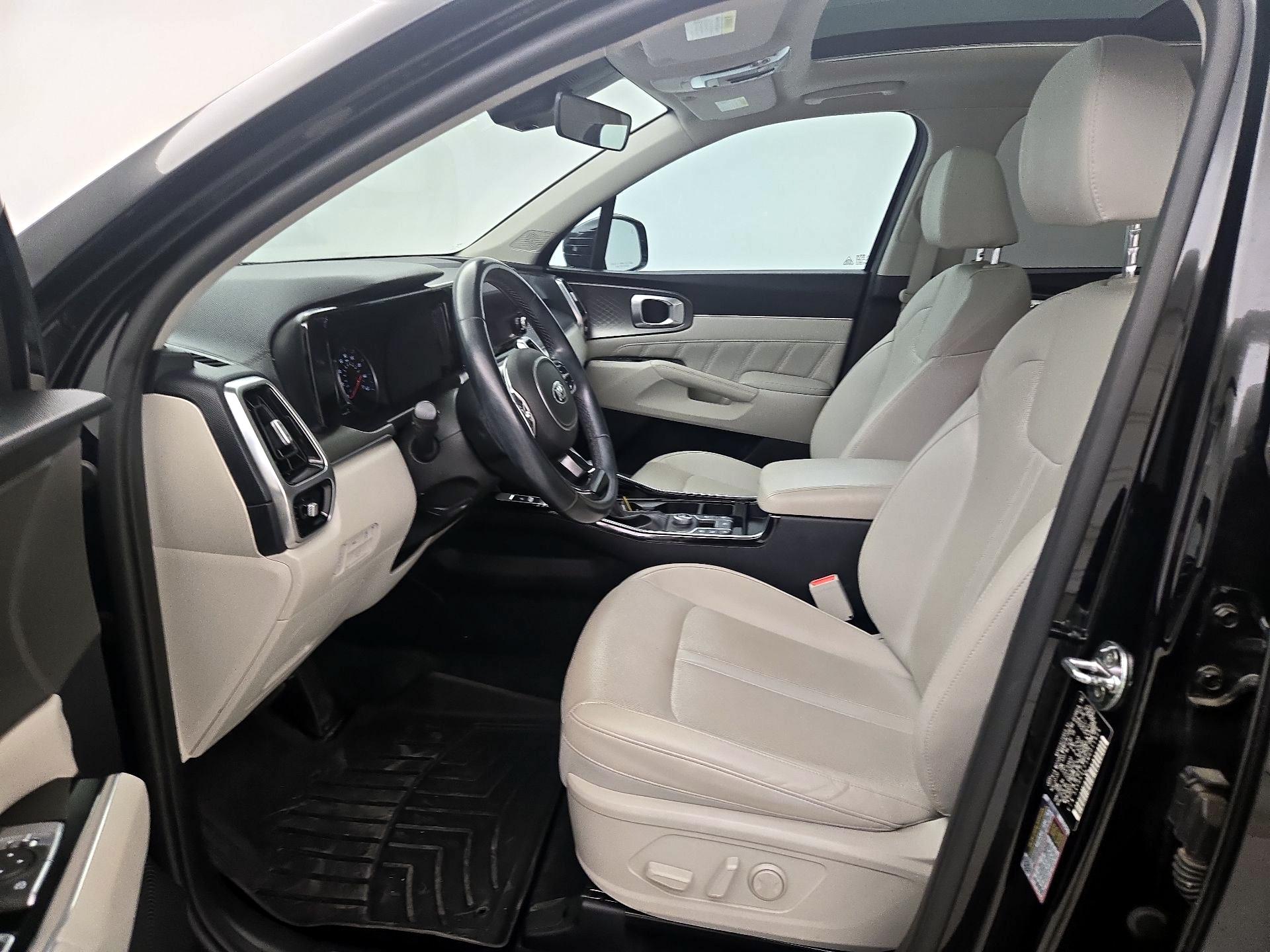 Thumbnail: 2021 Kia Sorento - 11