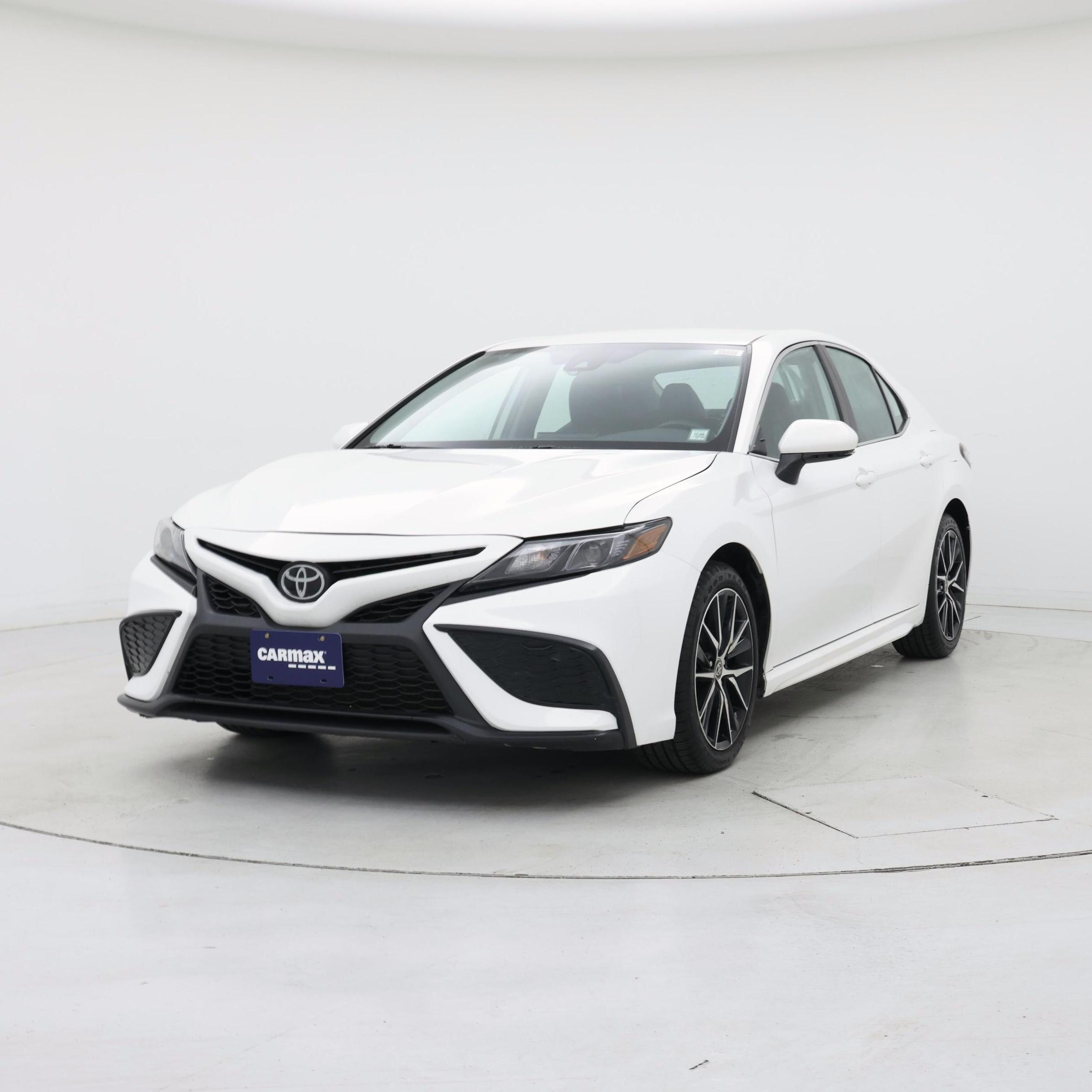 Thumbnail: 2023 Toyota Camry - 4