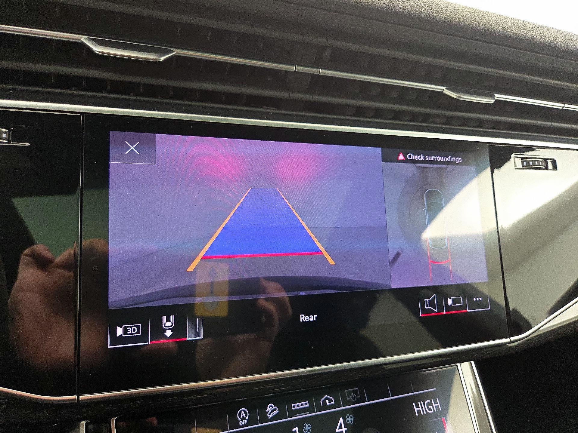 Thumbnail: 2022 Audi Q7 - 15