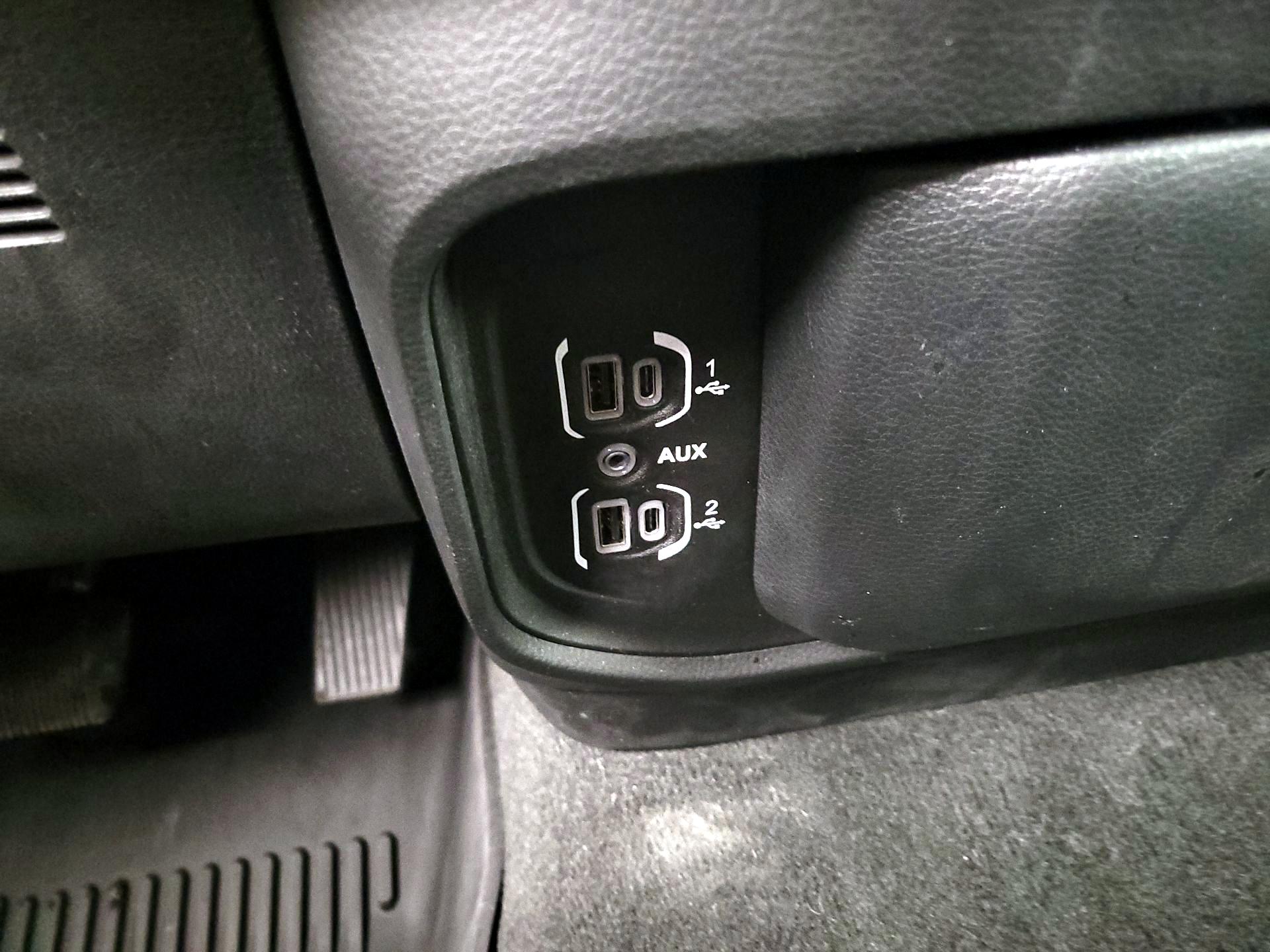 Thumbnail: 2022 RAM 1500 - 18