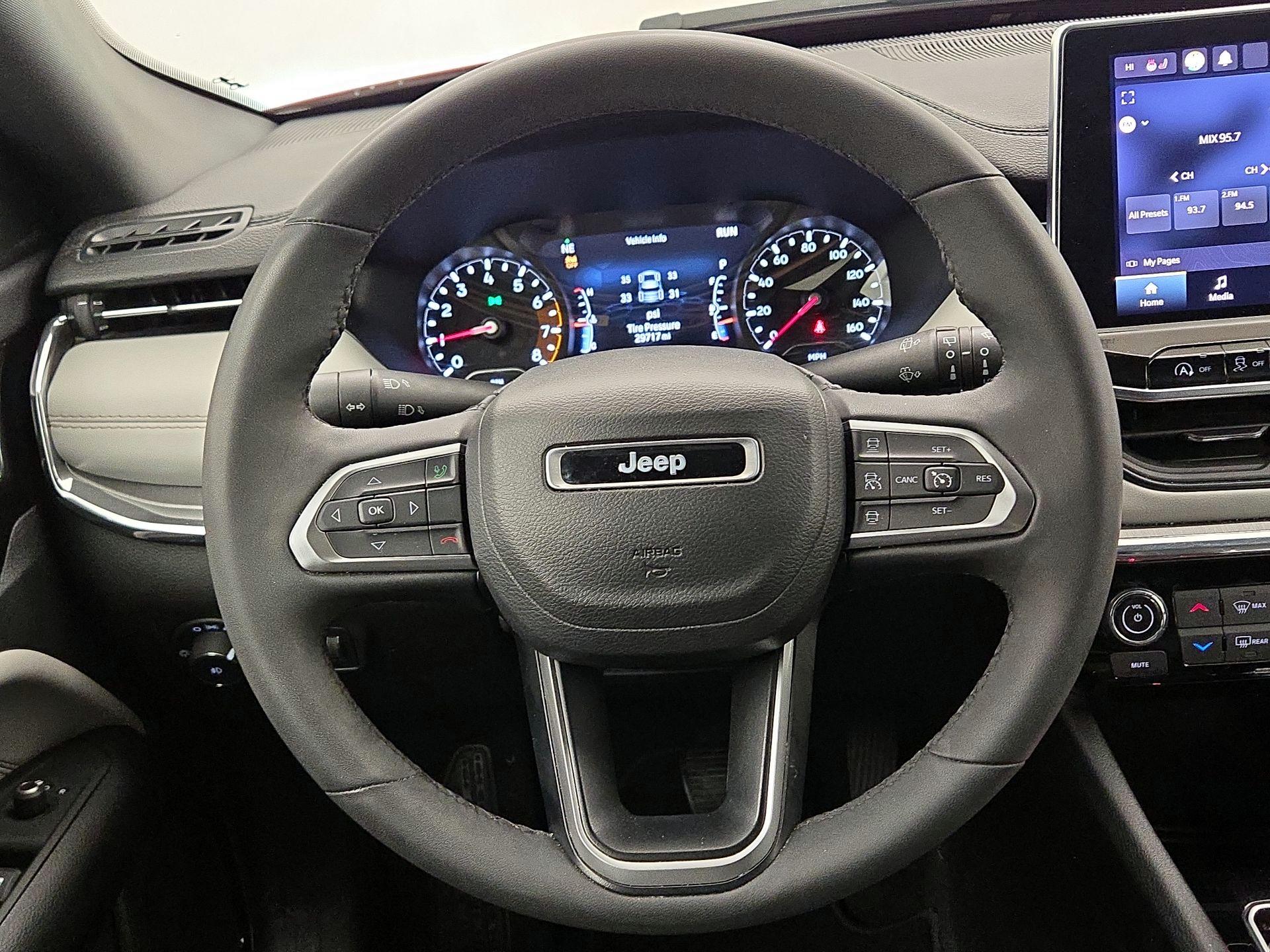 Thumbnail: 2023 Jeep Compass - 10